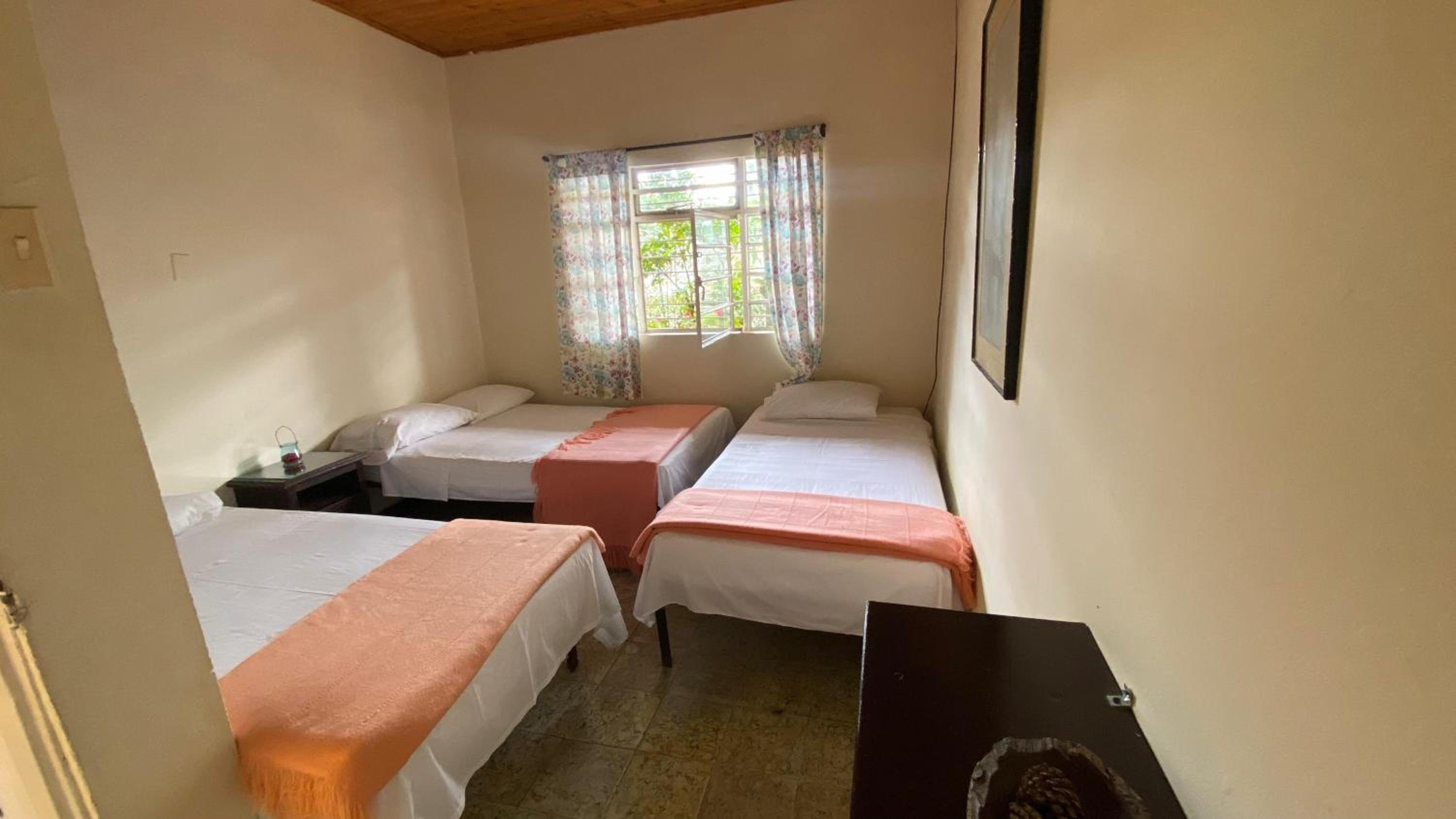Hostal Campestre Araucarias