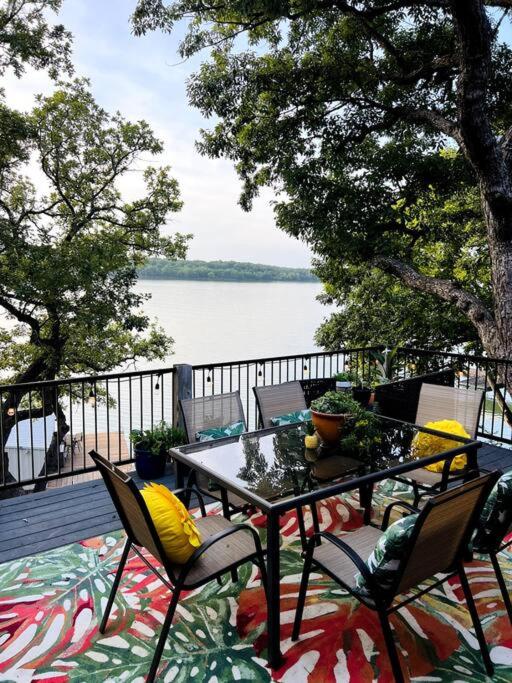 Lakefront Home at Moss Lake view 4