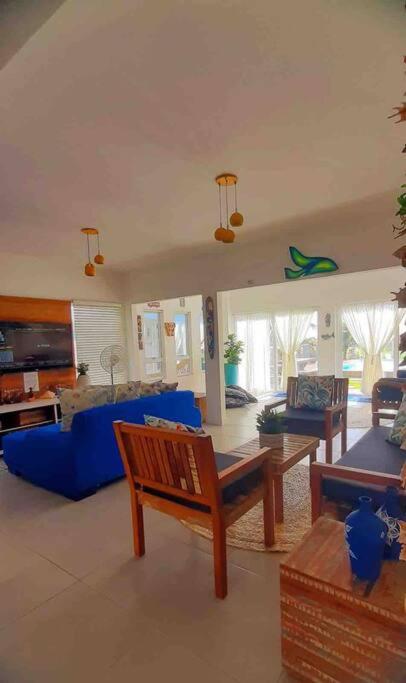 Casa long beach! Totalmente pé na areia.