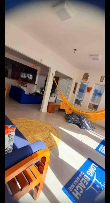 Casa long beach! Totalmente pé na areia.