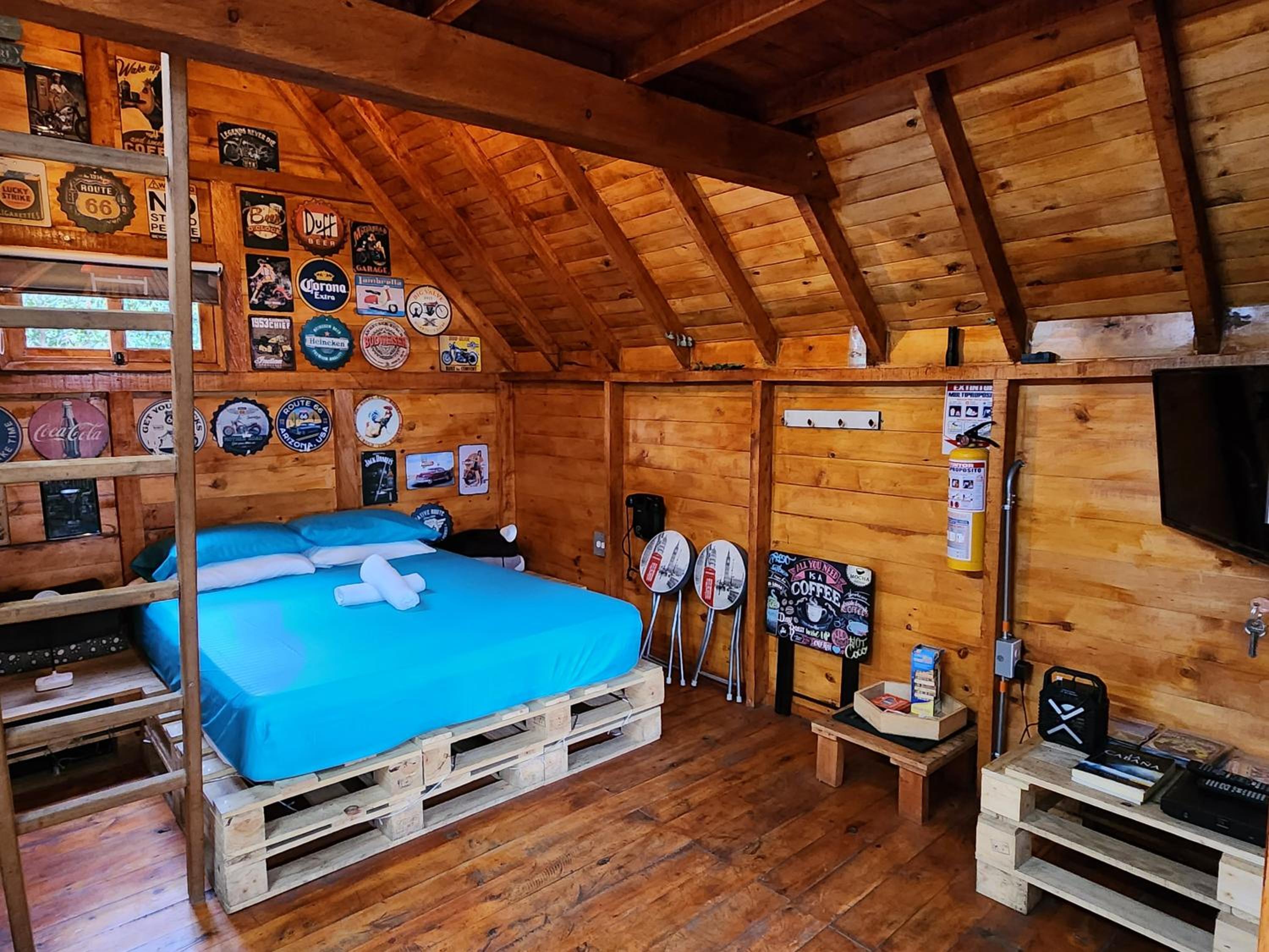 Cabaña en la Naturaleza con Jacuzzi - Santa Elena