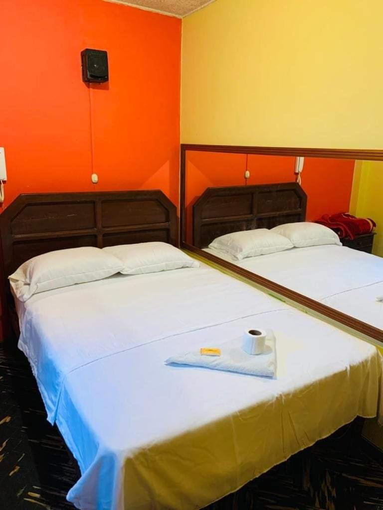 HOSTAL CALIFORNIA