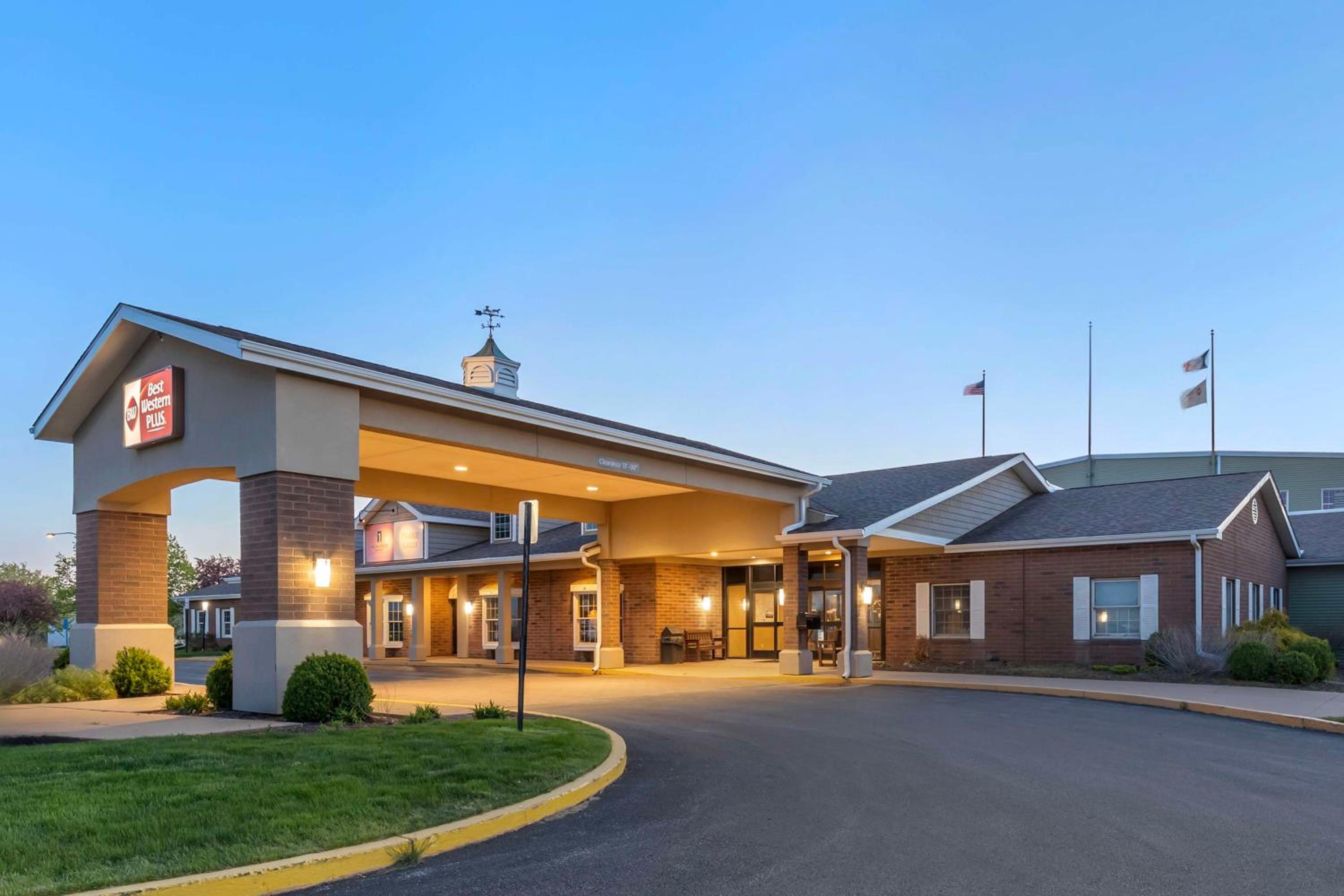 Hotel Best Western Plus Steeplegate Inn - Image 1