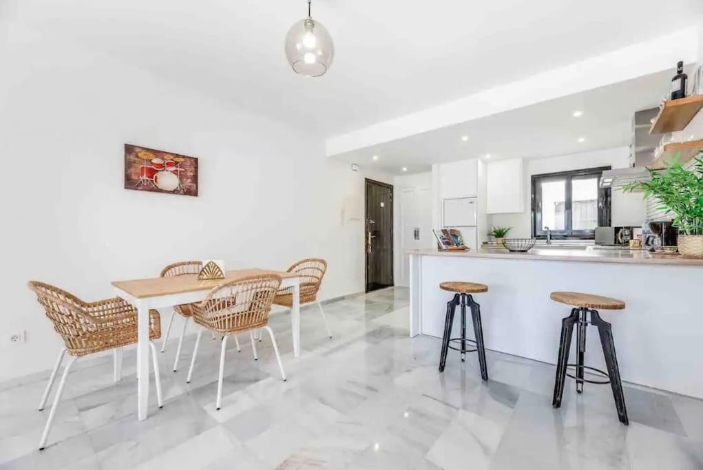 Beautiful 2 bedrooms apartment in Puerto Banus