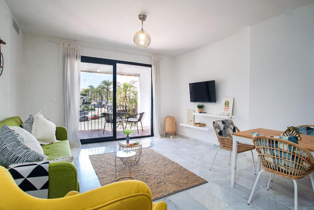 Beautiful 2 bedrooms apartment in Puerto Banus