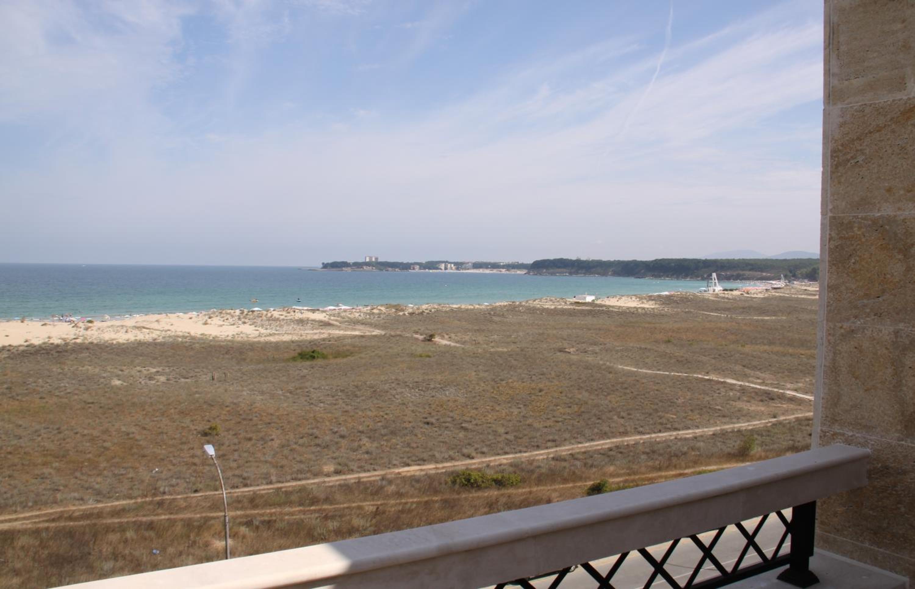 Golden Dunes Primorsko Apartments