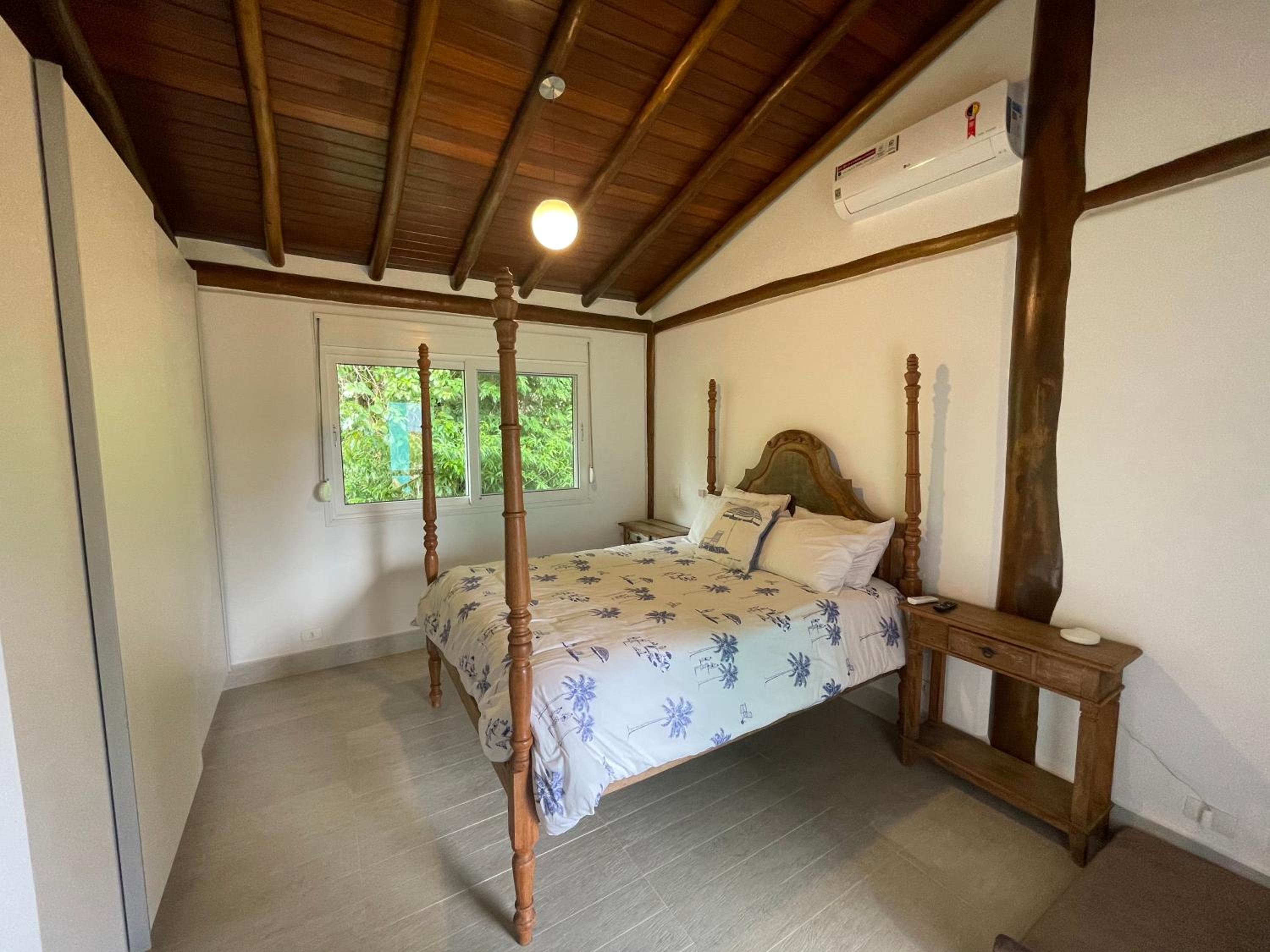 Belíssima Casa em Ilhabela c/ piscina