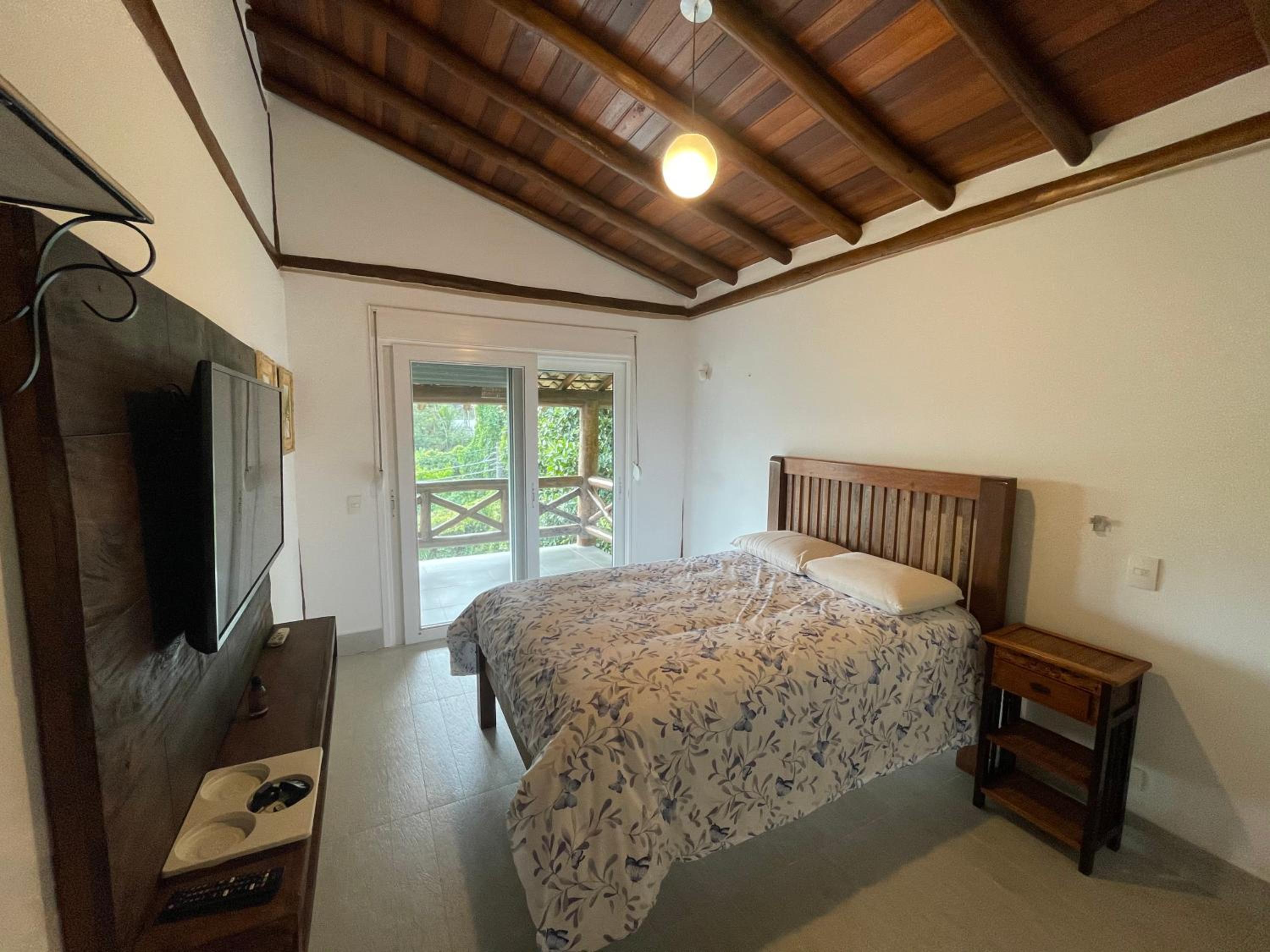 Belíssima Casa em Ilhabela c/ piscina