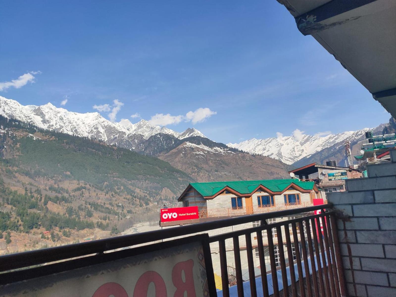 ROOP MOUNTAIN HOMESTAY No Parking view 5