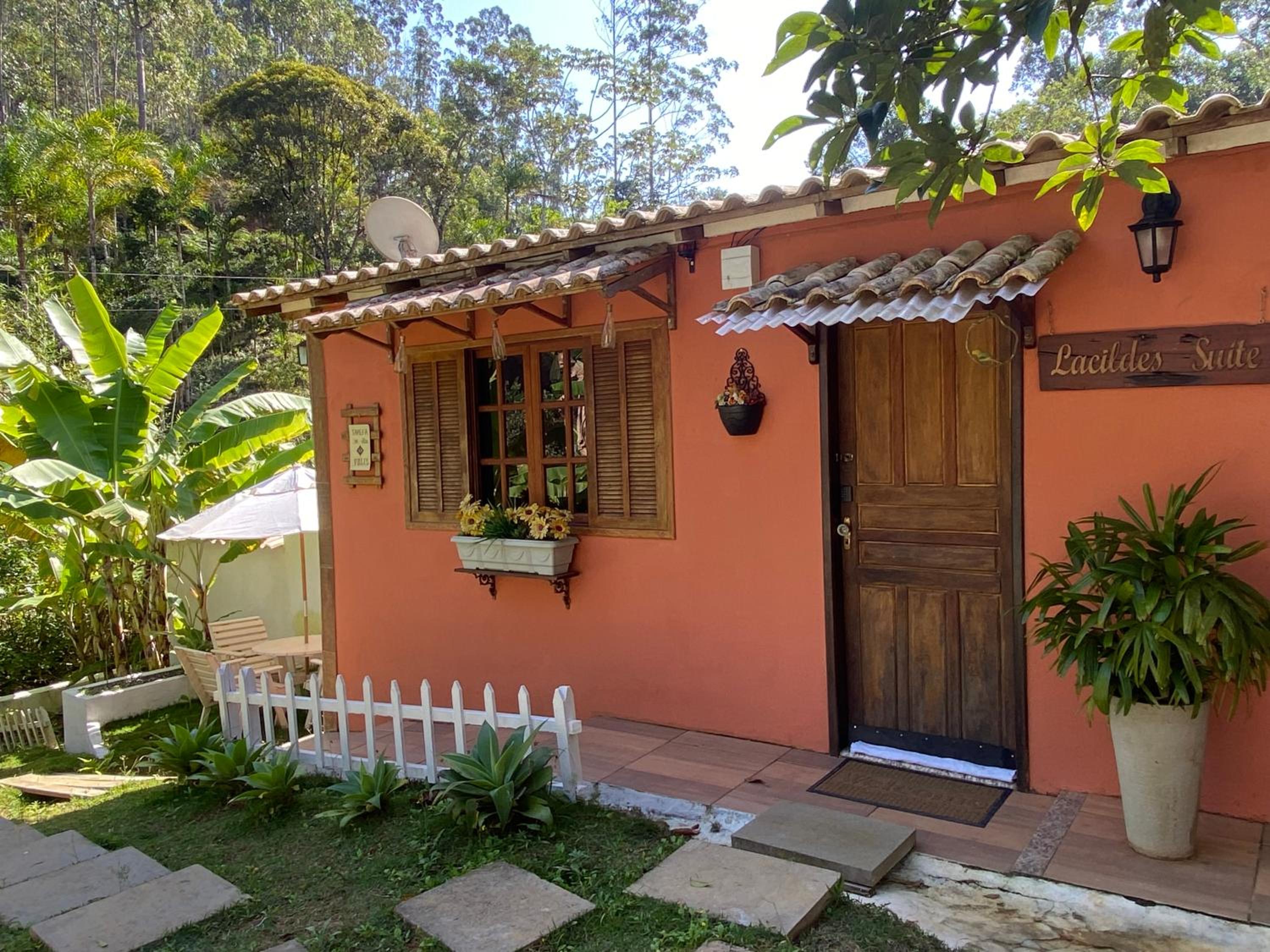CHALÉ DA ESTÂNCIA Santa teresa - ES Alto São Lourenço- próximo ao circuito Caravaggio