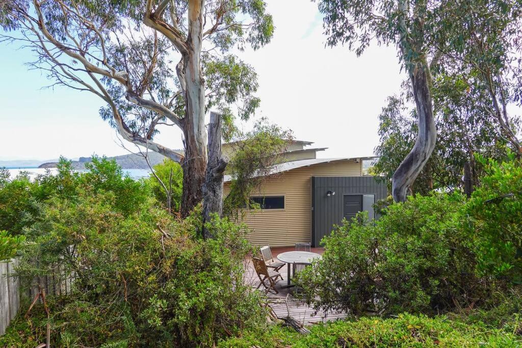 Waterfront Primrose Retreat