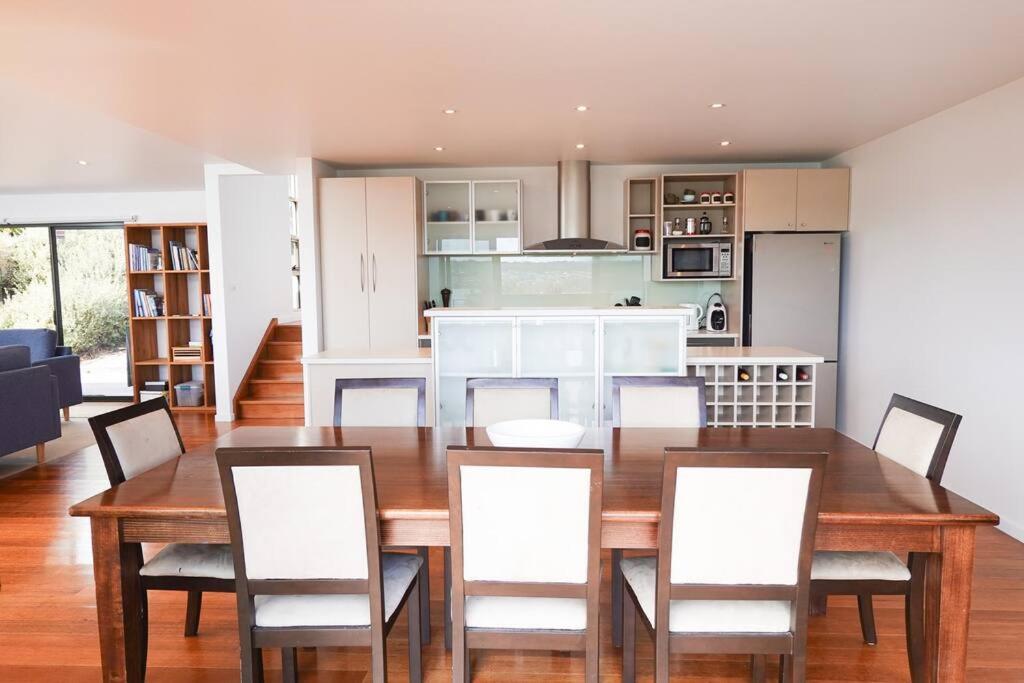 Waterfront Primrose Retreat
