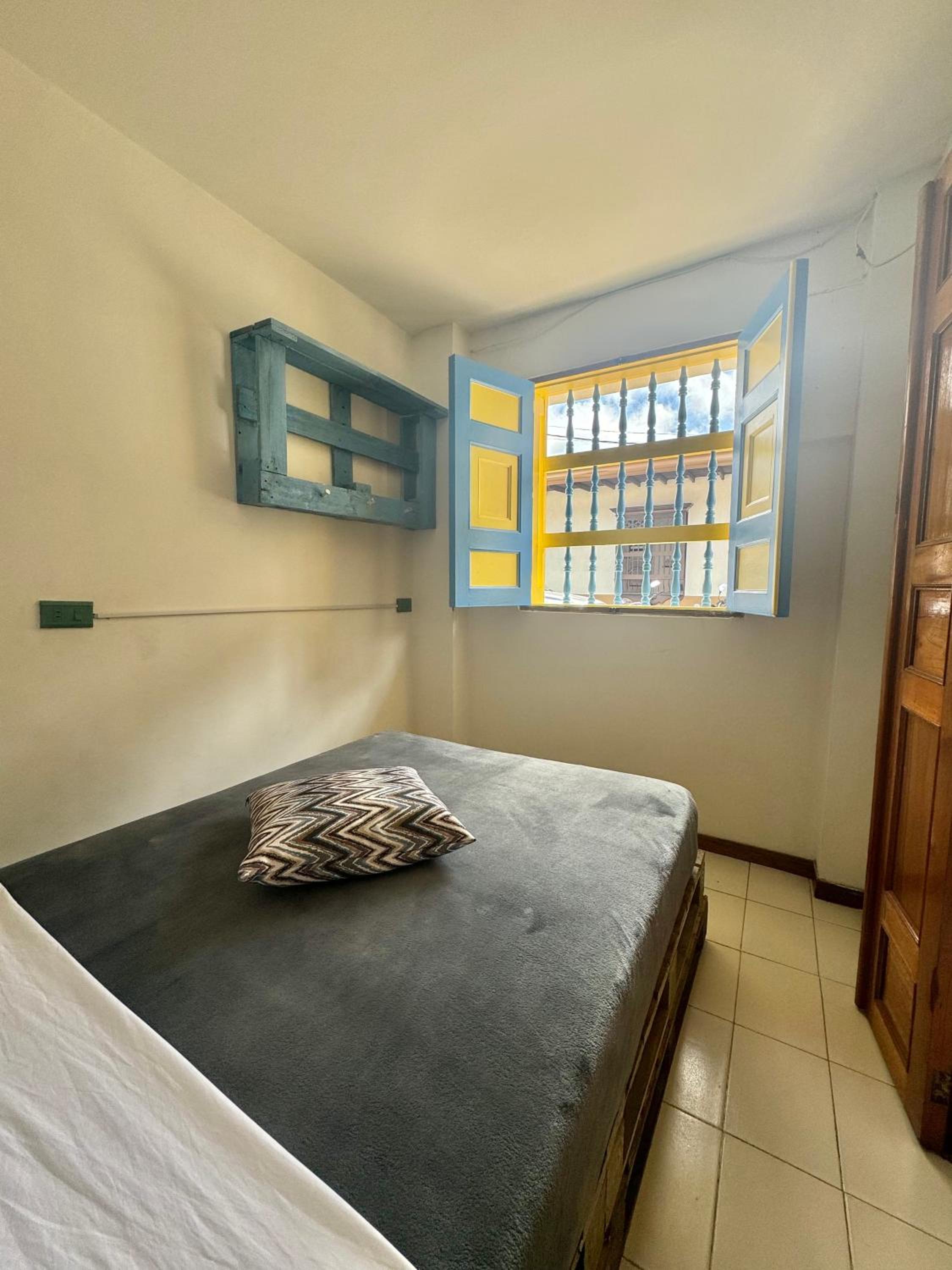 Casa colonial acogedora cerca al parque