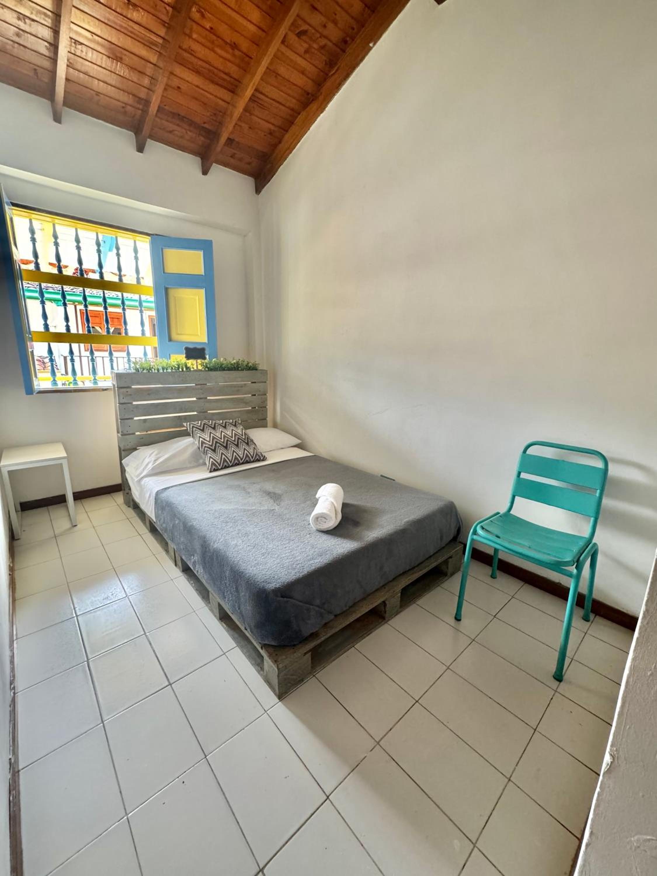 Casa colonial acogedora cerca al parque