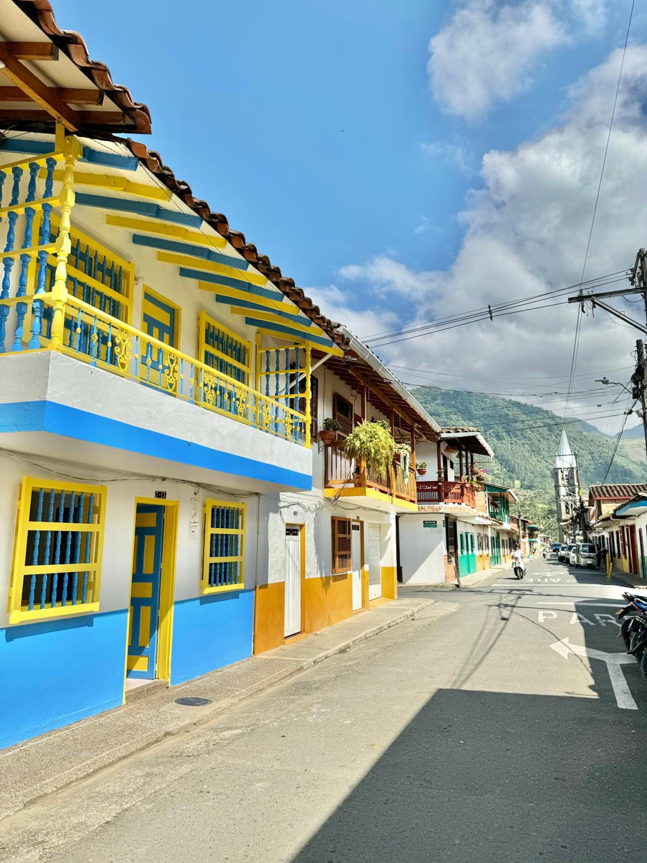 Casa colonial acogedora cerca al parque