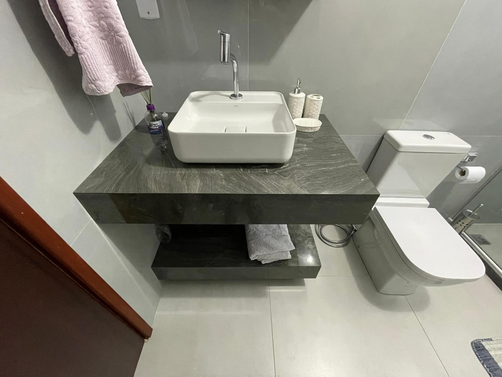 Apartamento no centro de São Lourenço e a 750 metros do parque