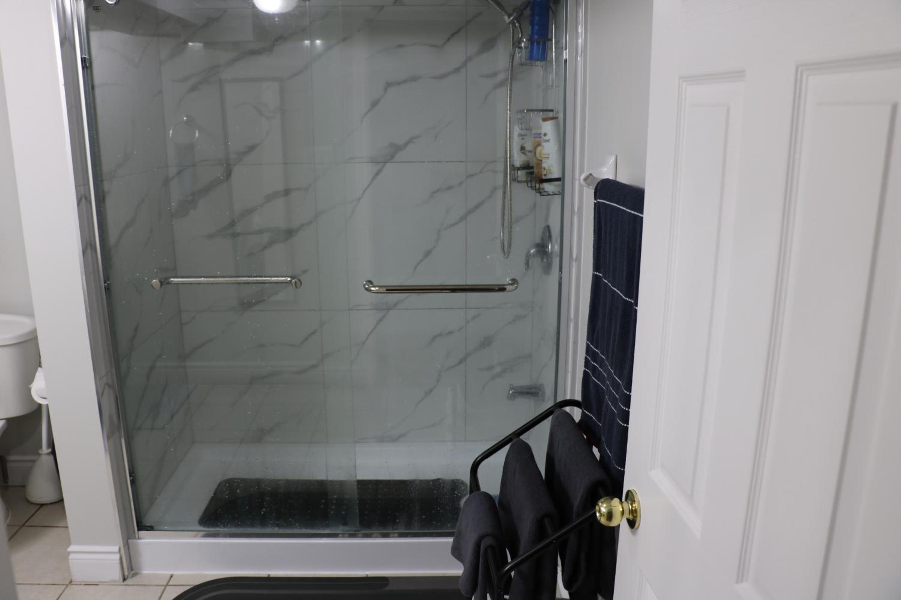 Your Own Suite-Modern Charm Hideaway Near Tor Airpt