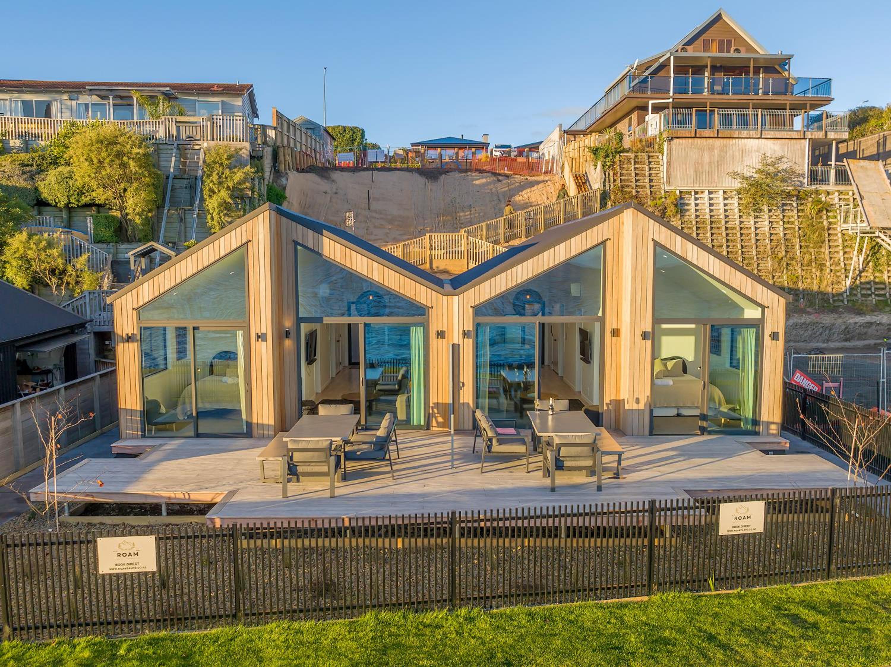 Taupo Vacations - Premium Lakefront Unit Spa Pool - Property Image 5
