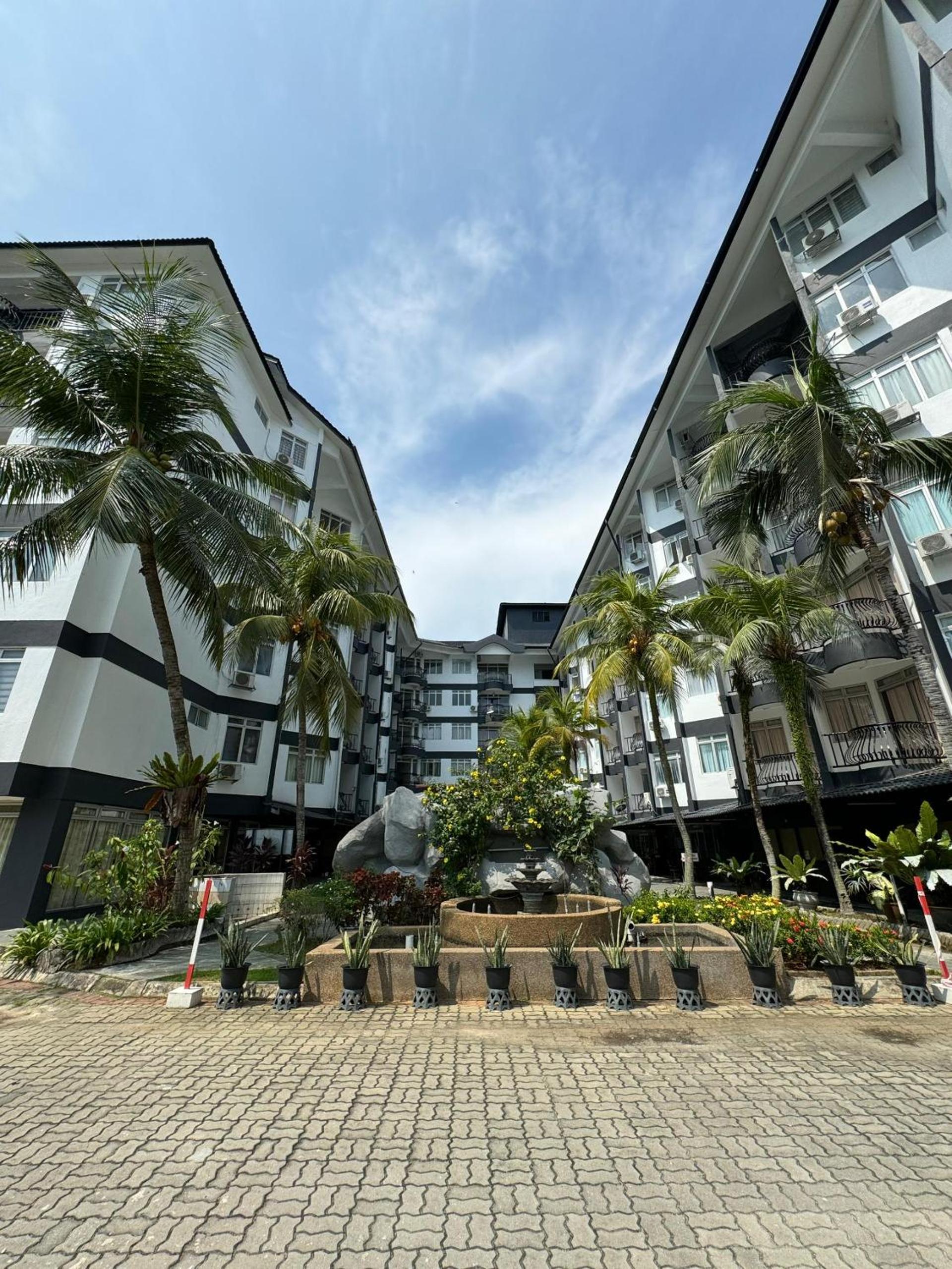 Golden Straits Villas Beach Resort photo 4