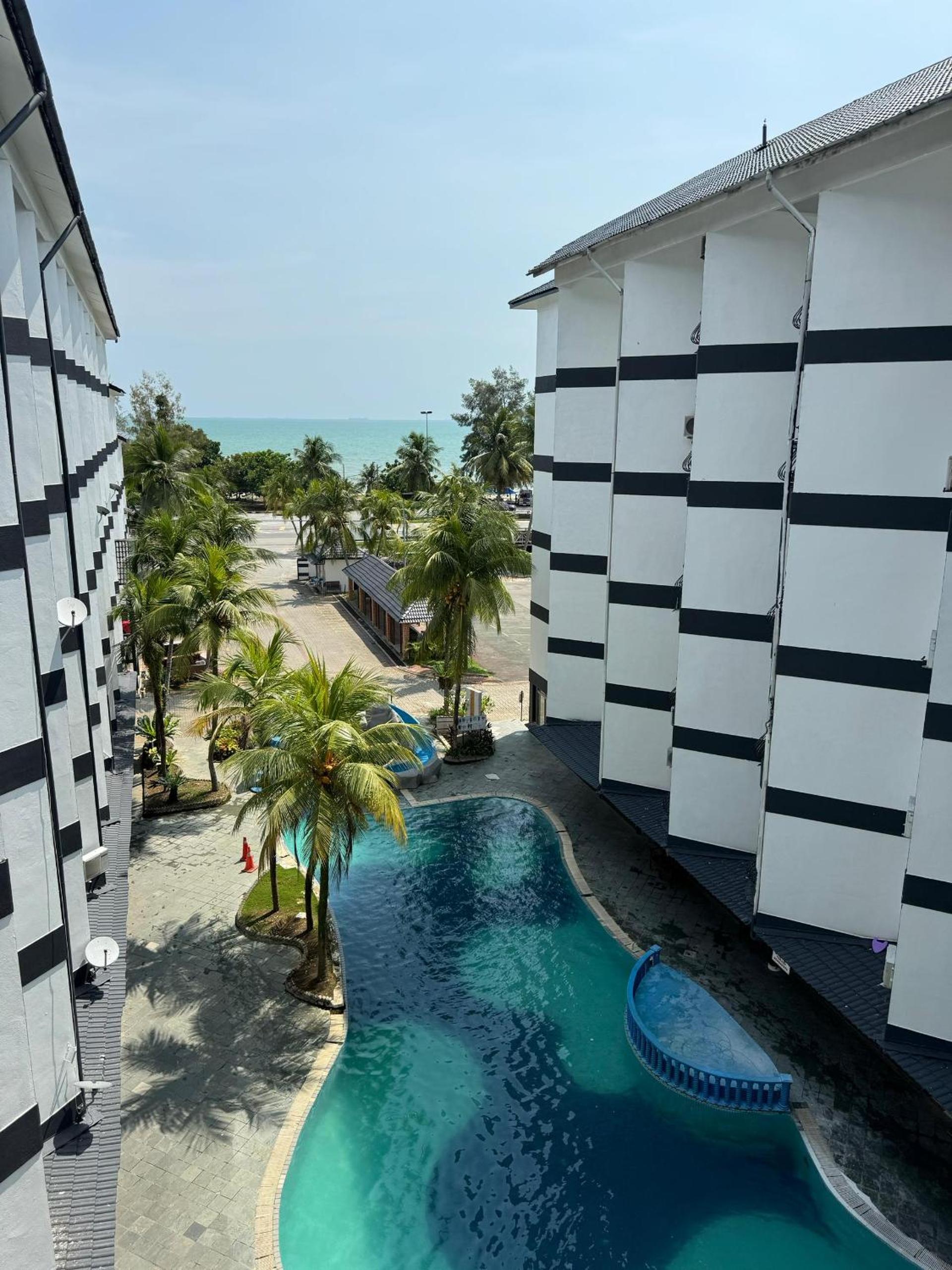 Golden Straits Villas Beach Resort photo 5