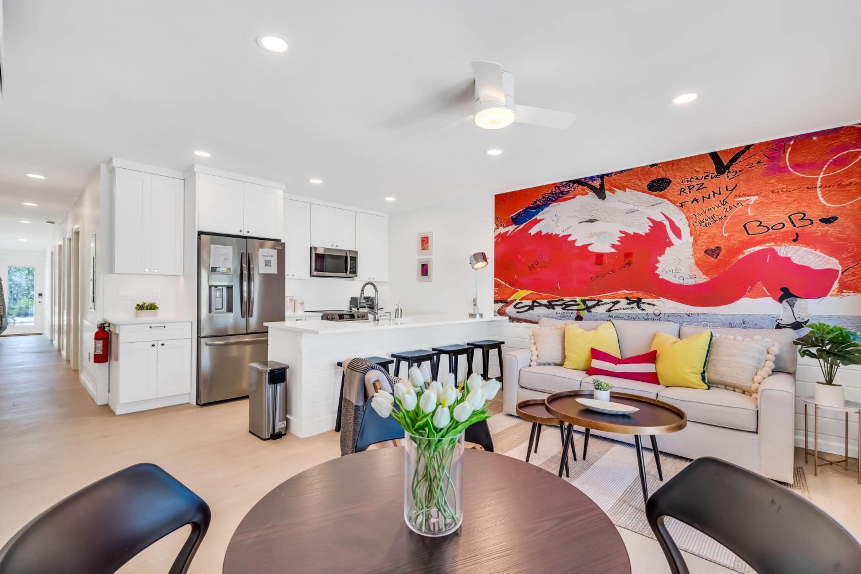 Summer specials! Just 3 blocks to AMI beaches! view 3