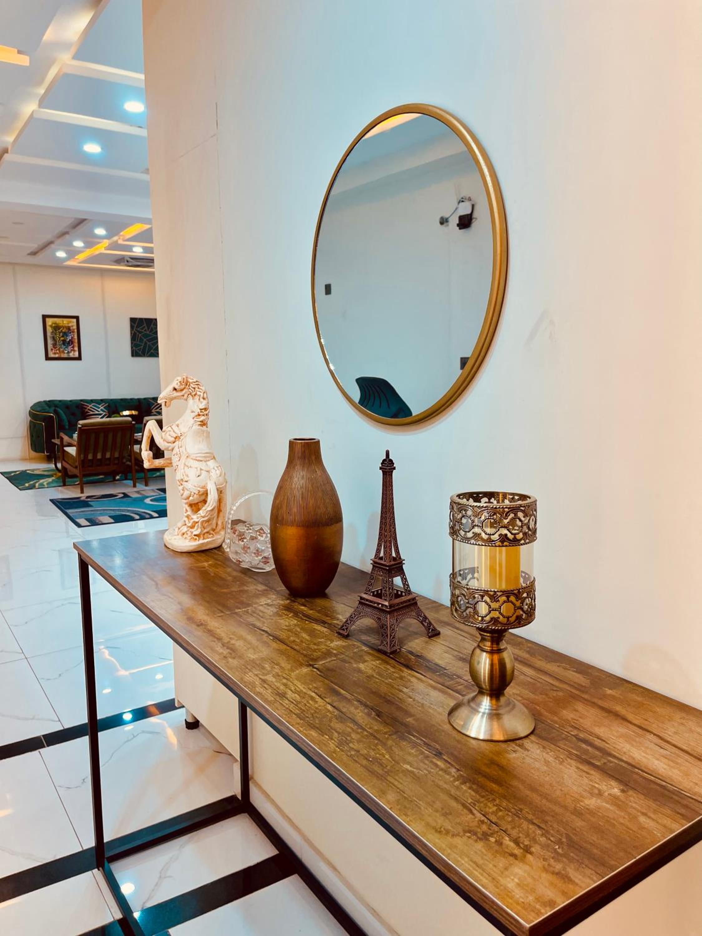 Apartment In Lahore by The Royal Escape