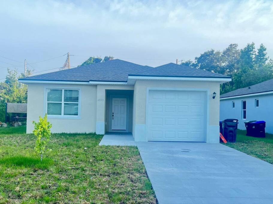 Beautiful House Near Universal Studios