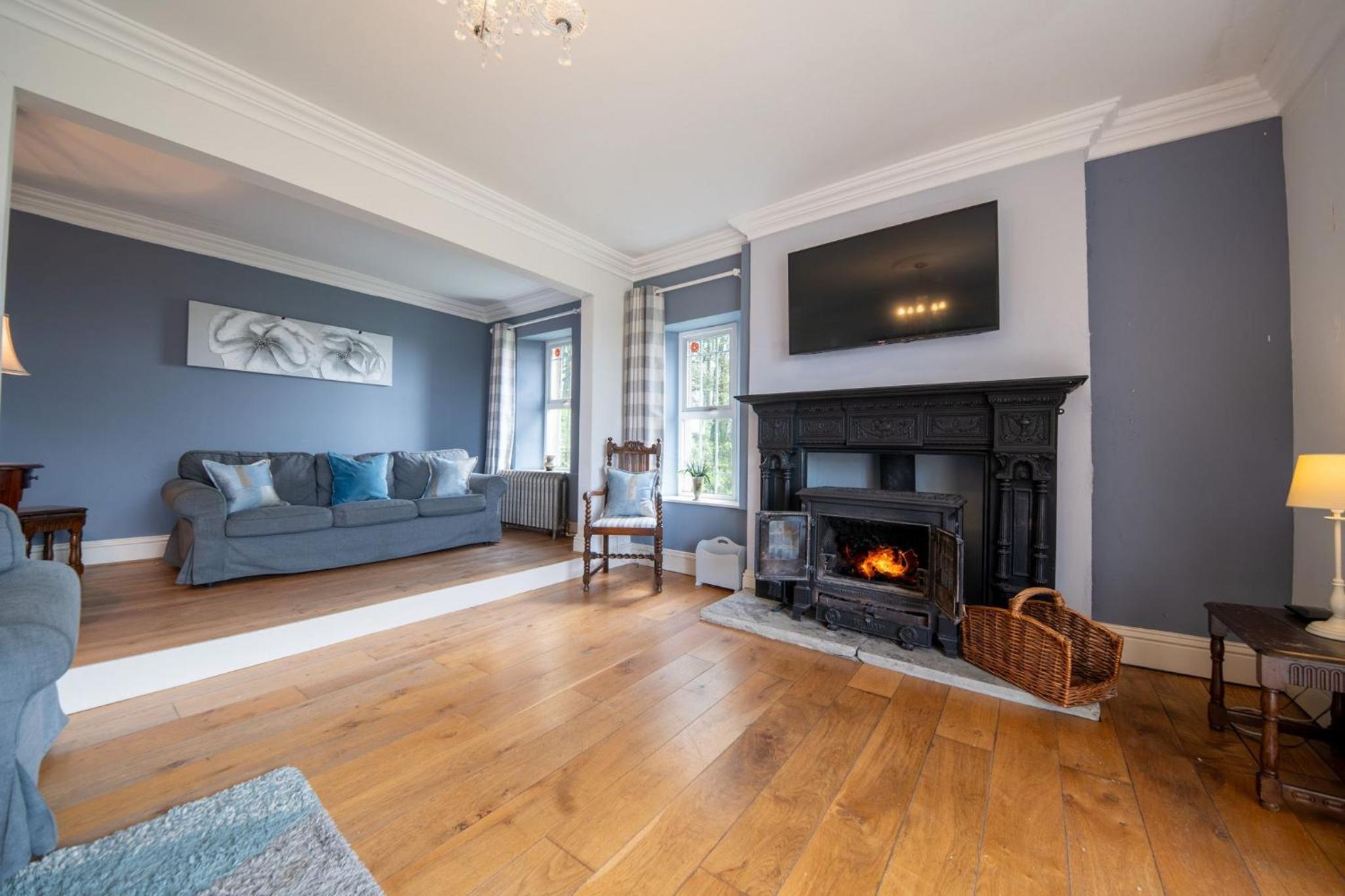 The Manor House - Taddington view 2