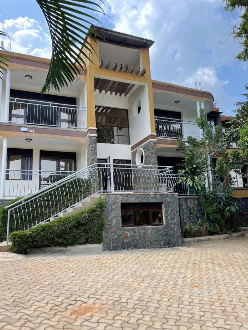 Alexandria Suites