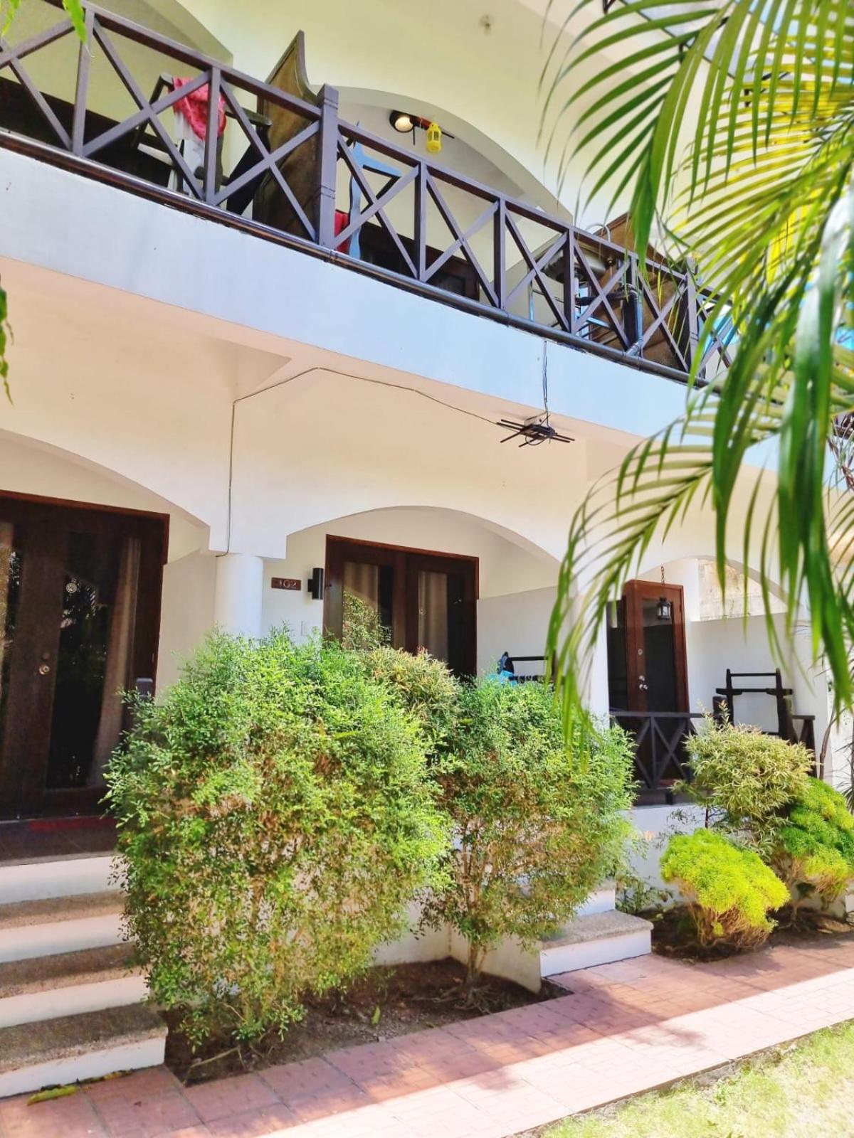 Nirvana Beach Resort
