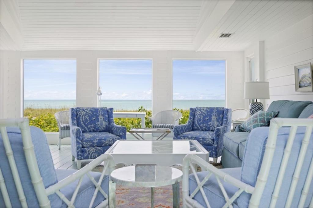 Arcadia-Stunning Gulf Front Beauty! home view 4