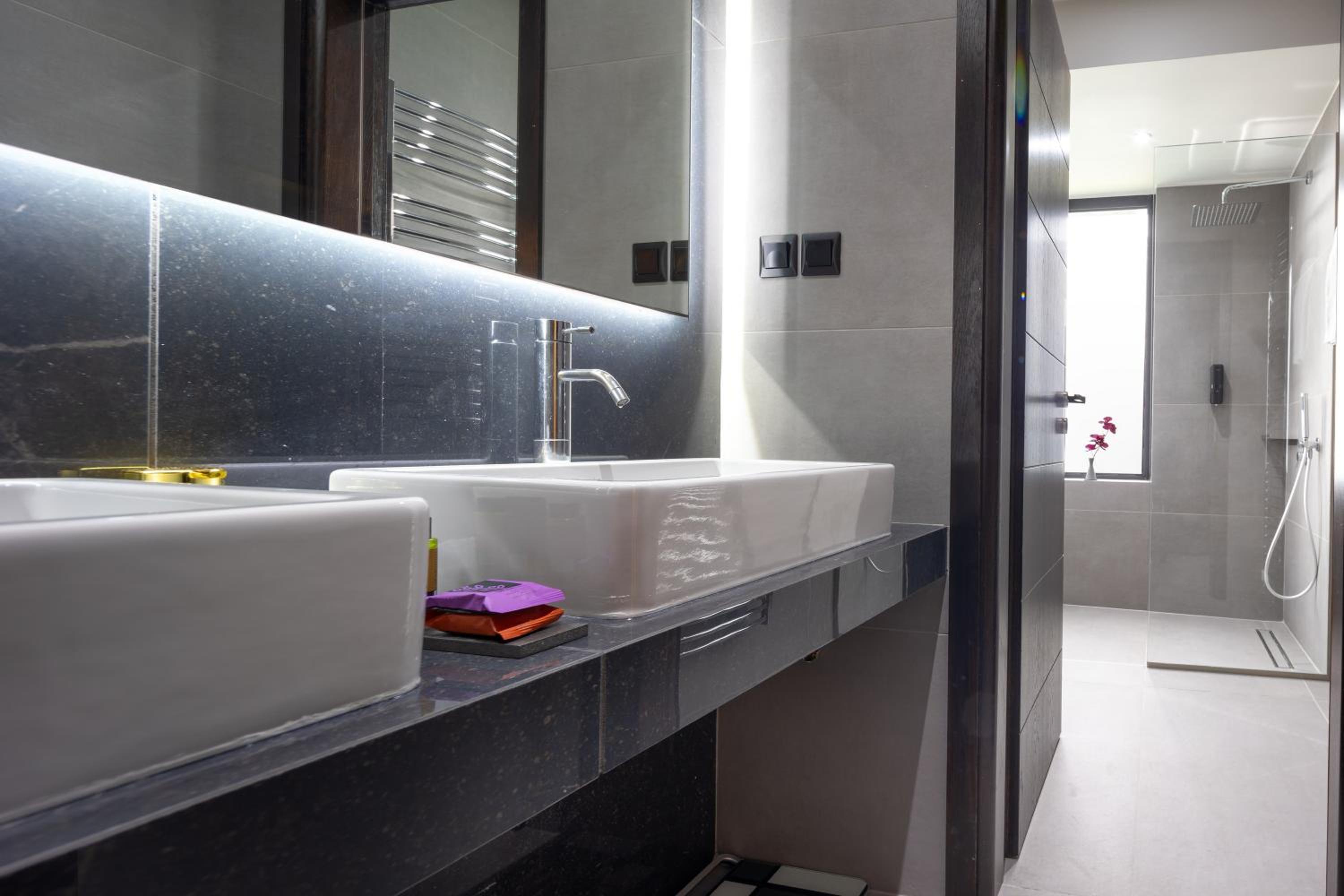 SeaSilia Luxury Villa