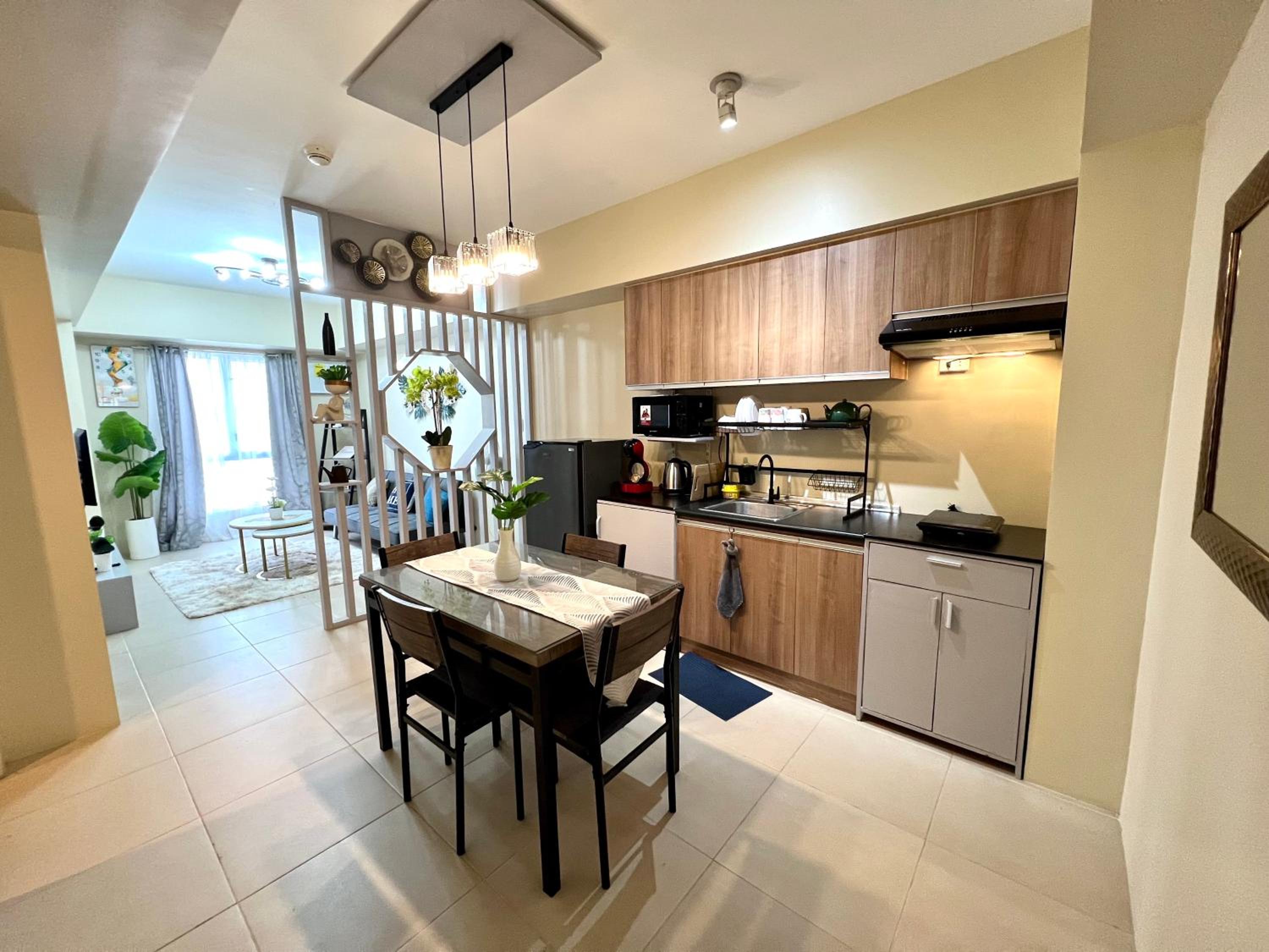 Hotel Lovely 1-bedroom at IT Park + fast internet - Image 1