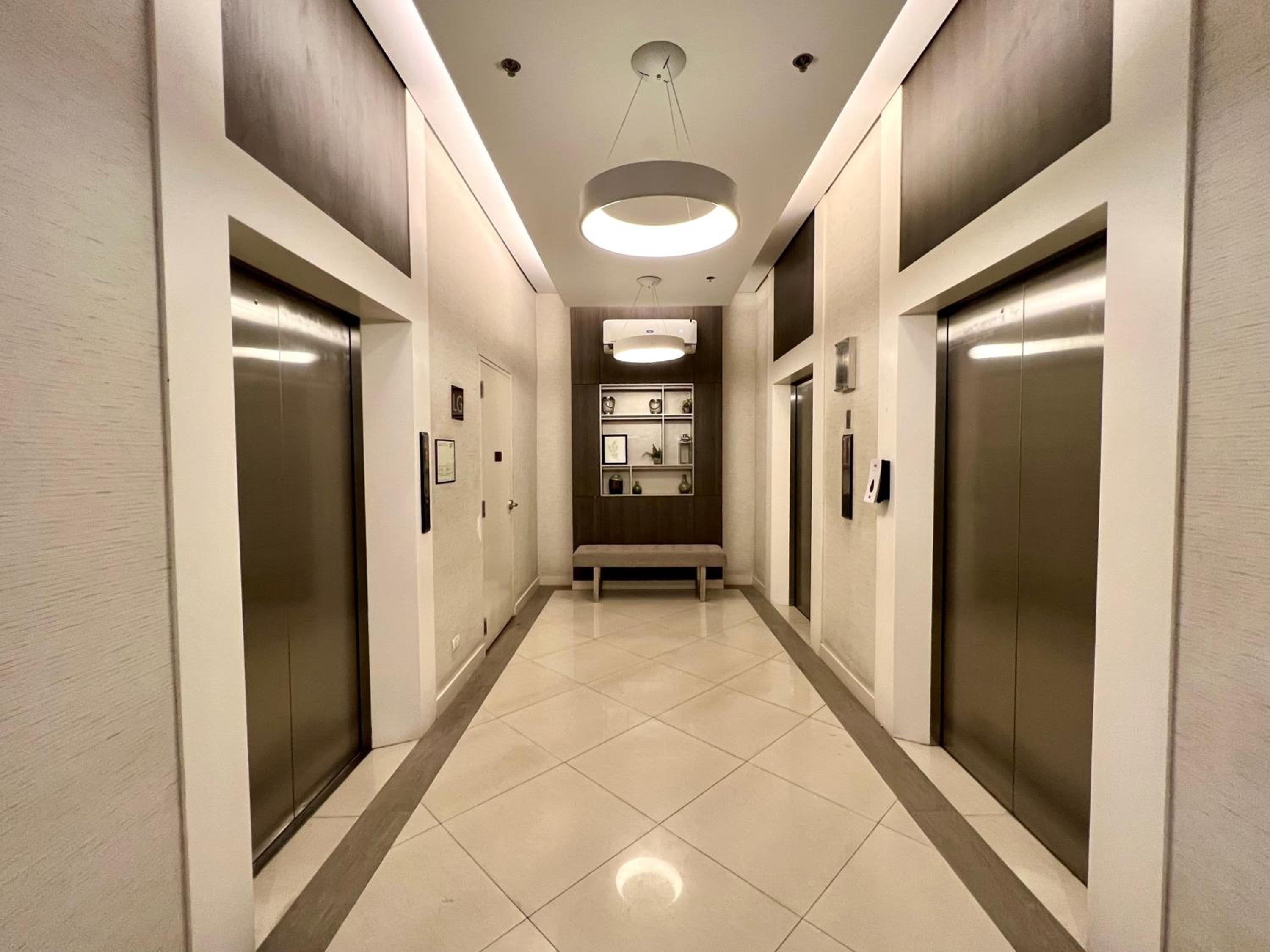 Lovely 1-bedroom at IT Park + fast internet