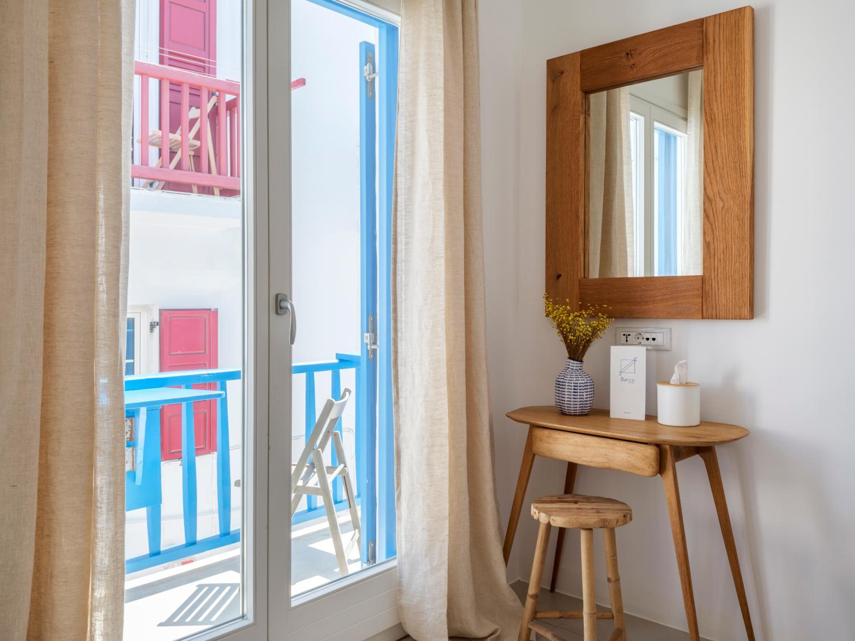 Bluetopia Suites