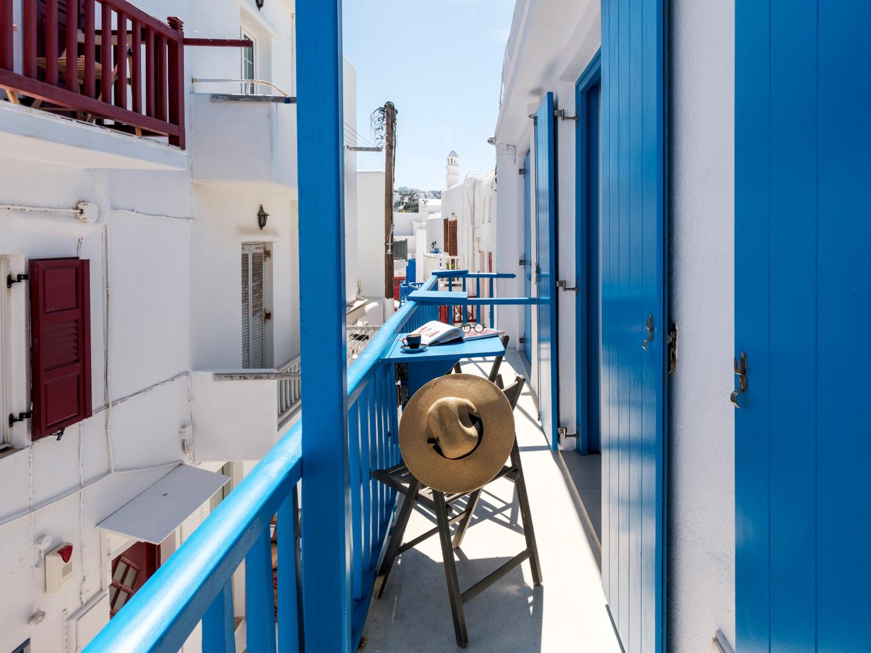 Bluetopia Suites
