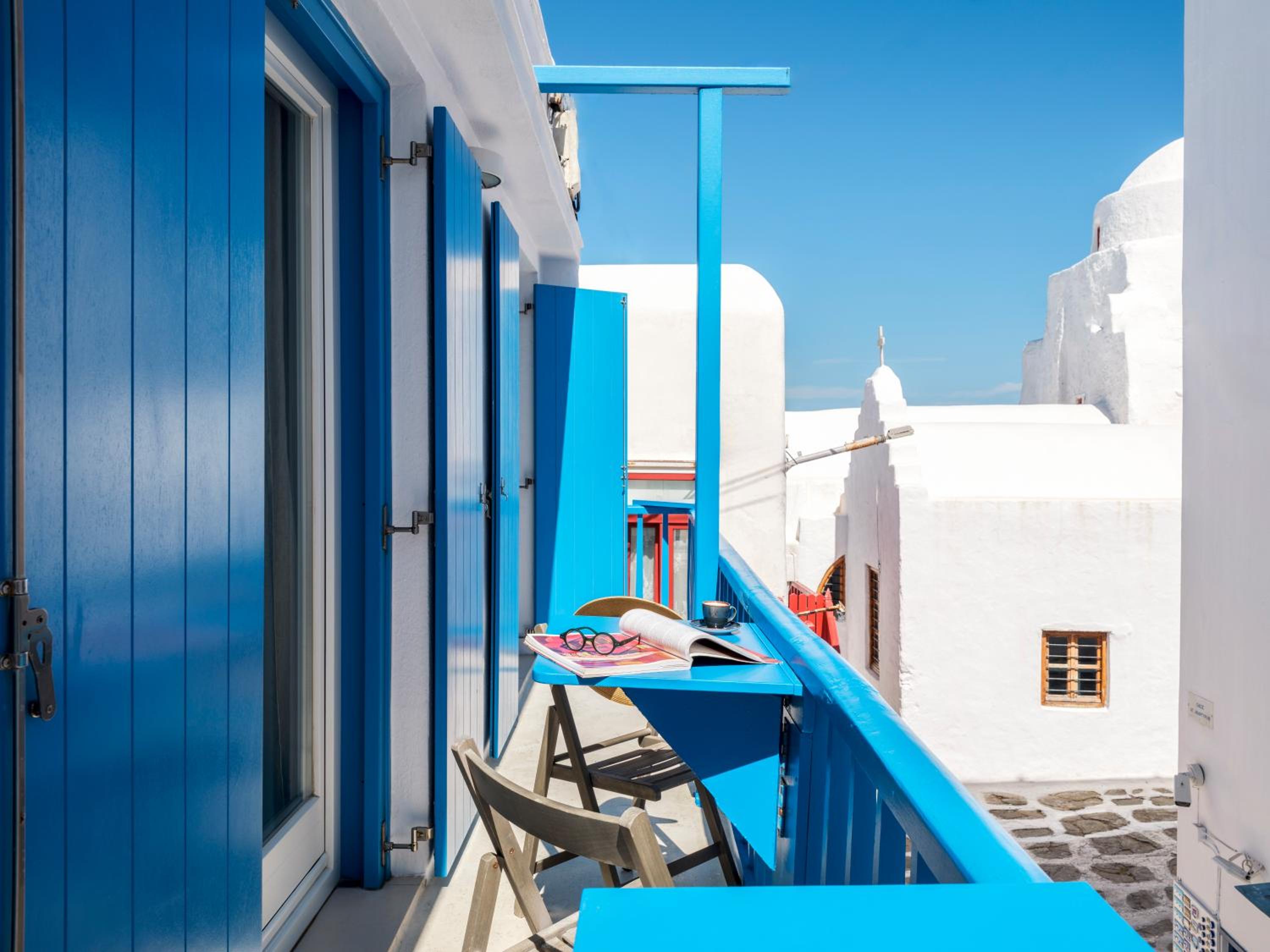 Bluetopia Suites
