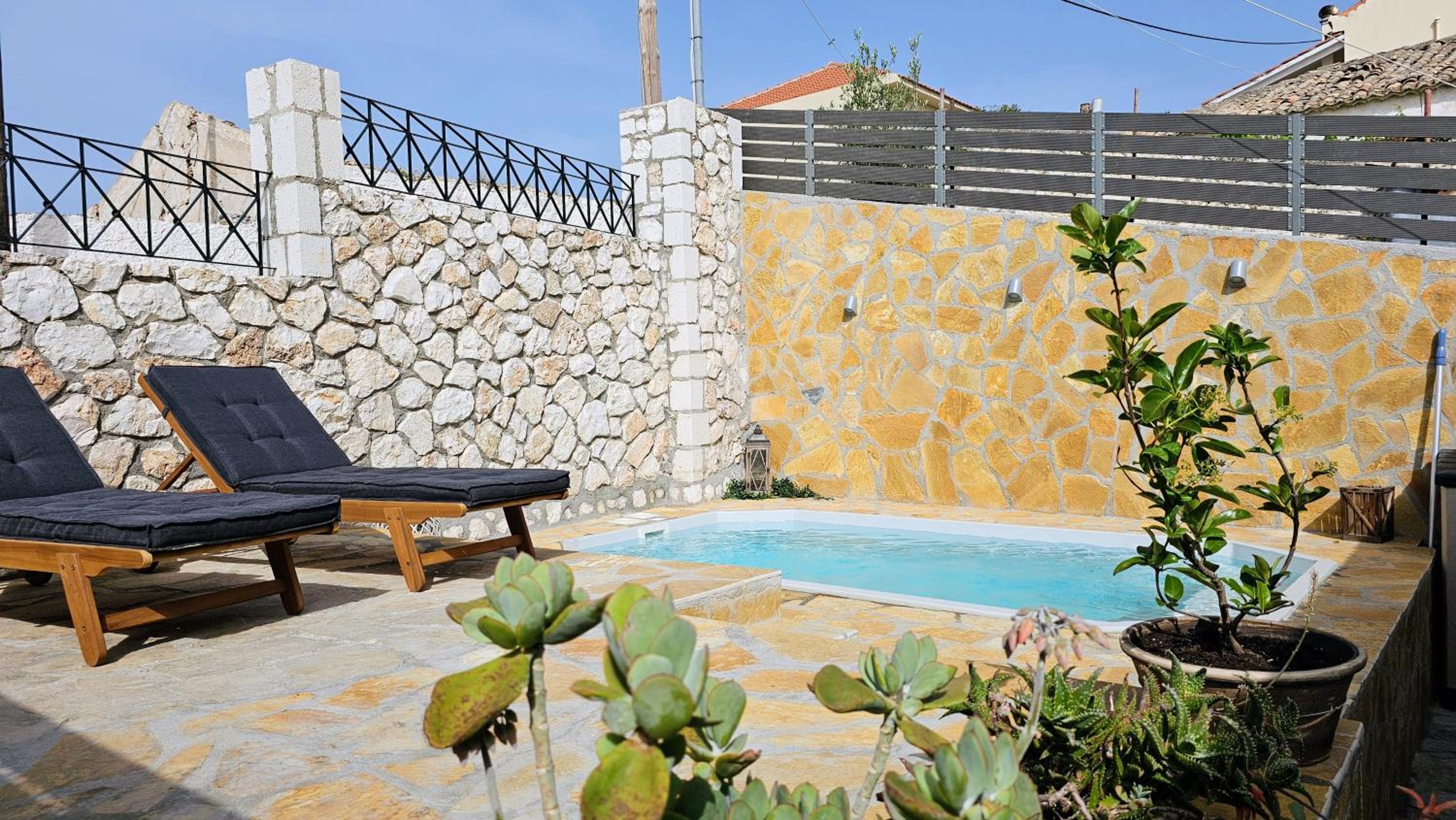 Villa Apoplous with pool view 3