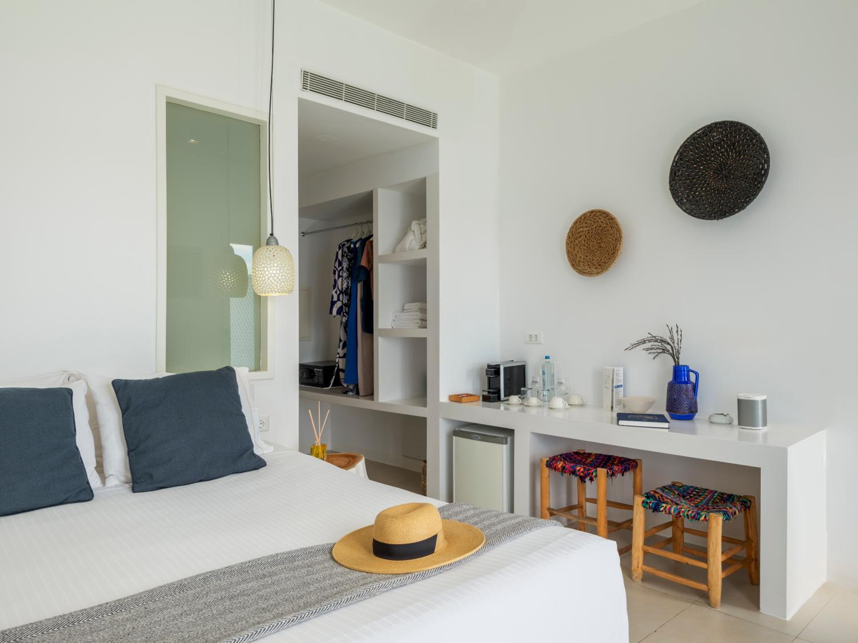 Bluetopia Suites