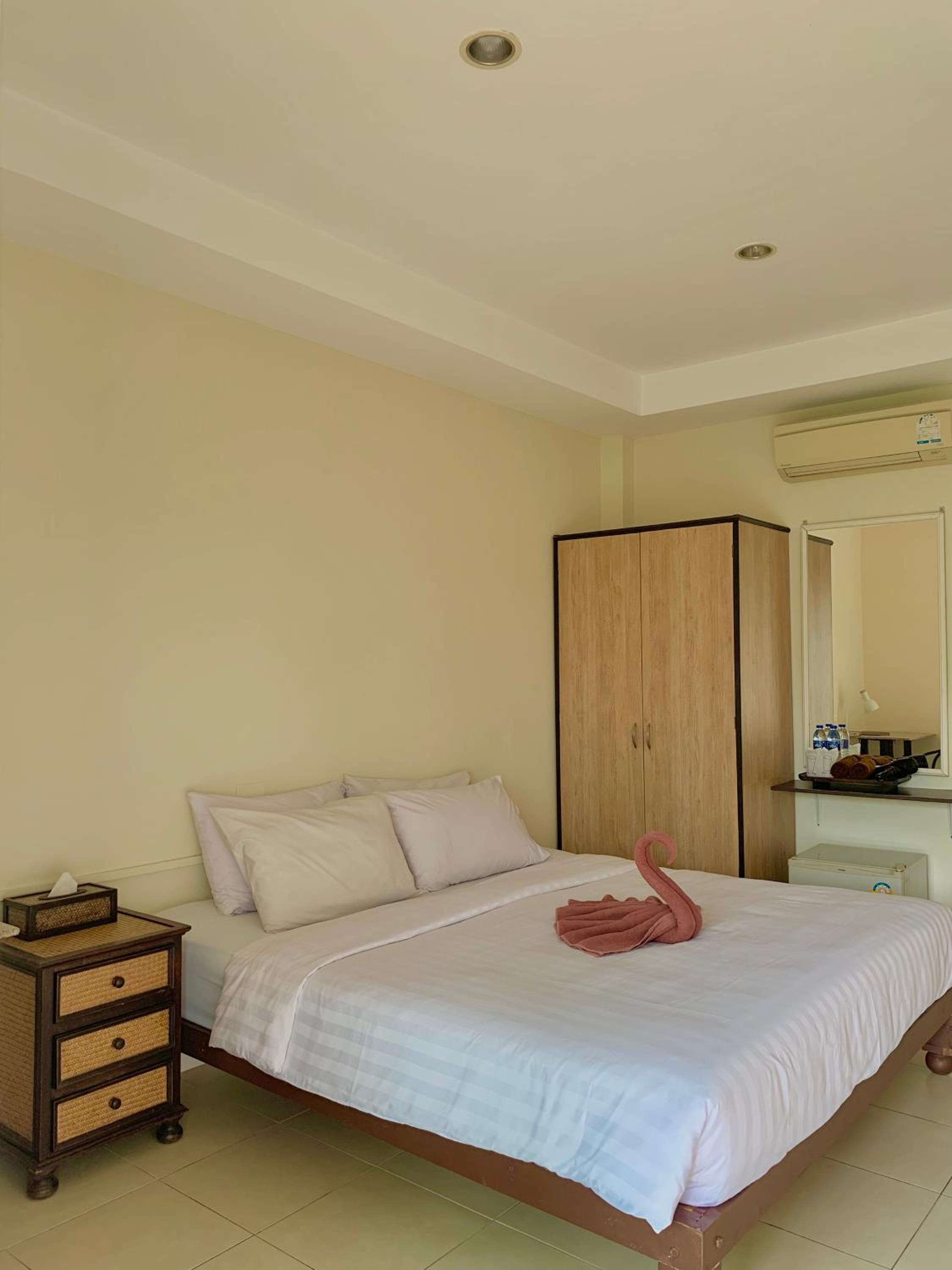 Baan Baramee House