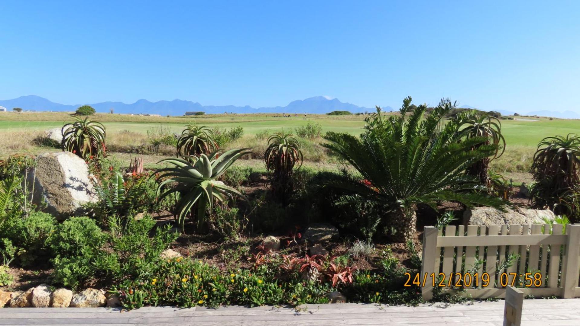 Oubaai Ocean View Private Self catering rooms Herolds Bay view 4