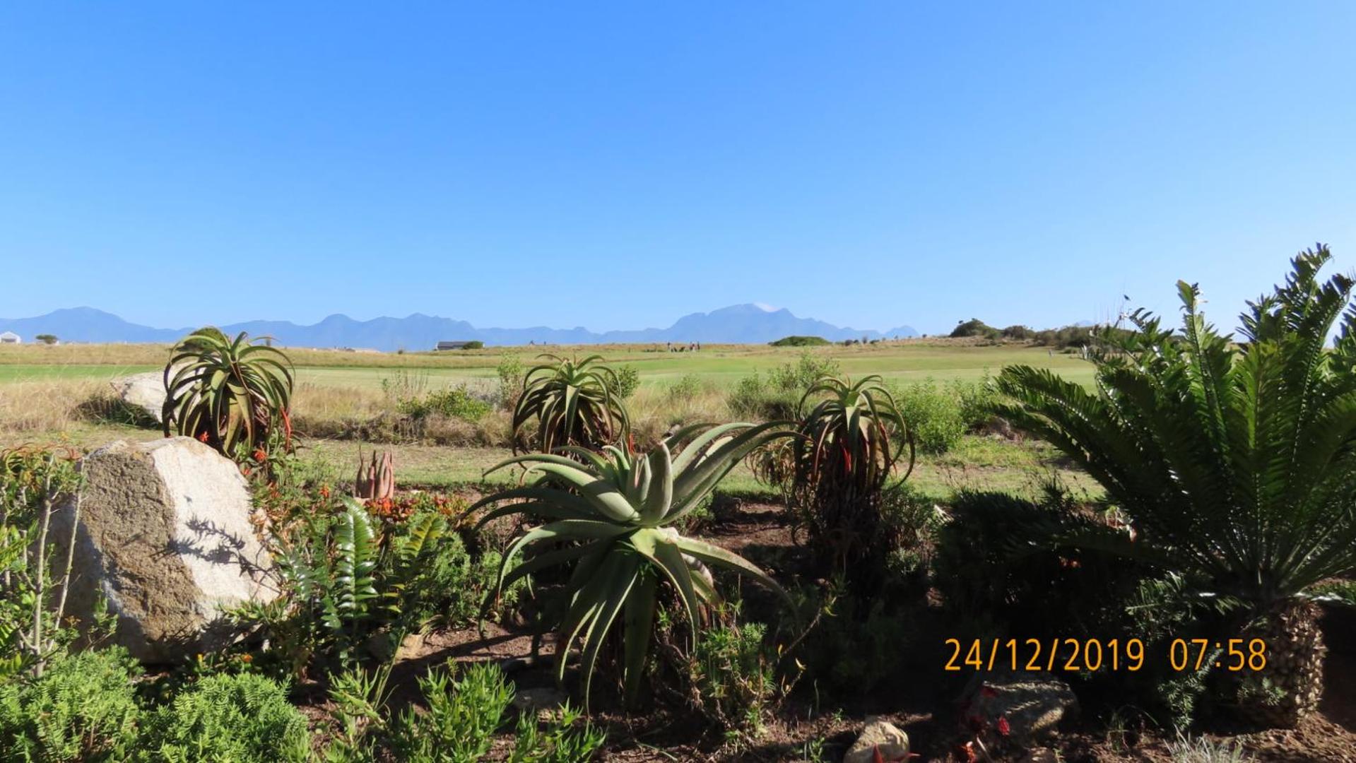 Oubaai Ocean View Private Self catering rooms Herolds Bay view 3