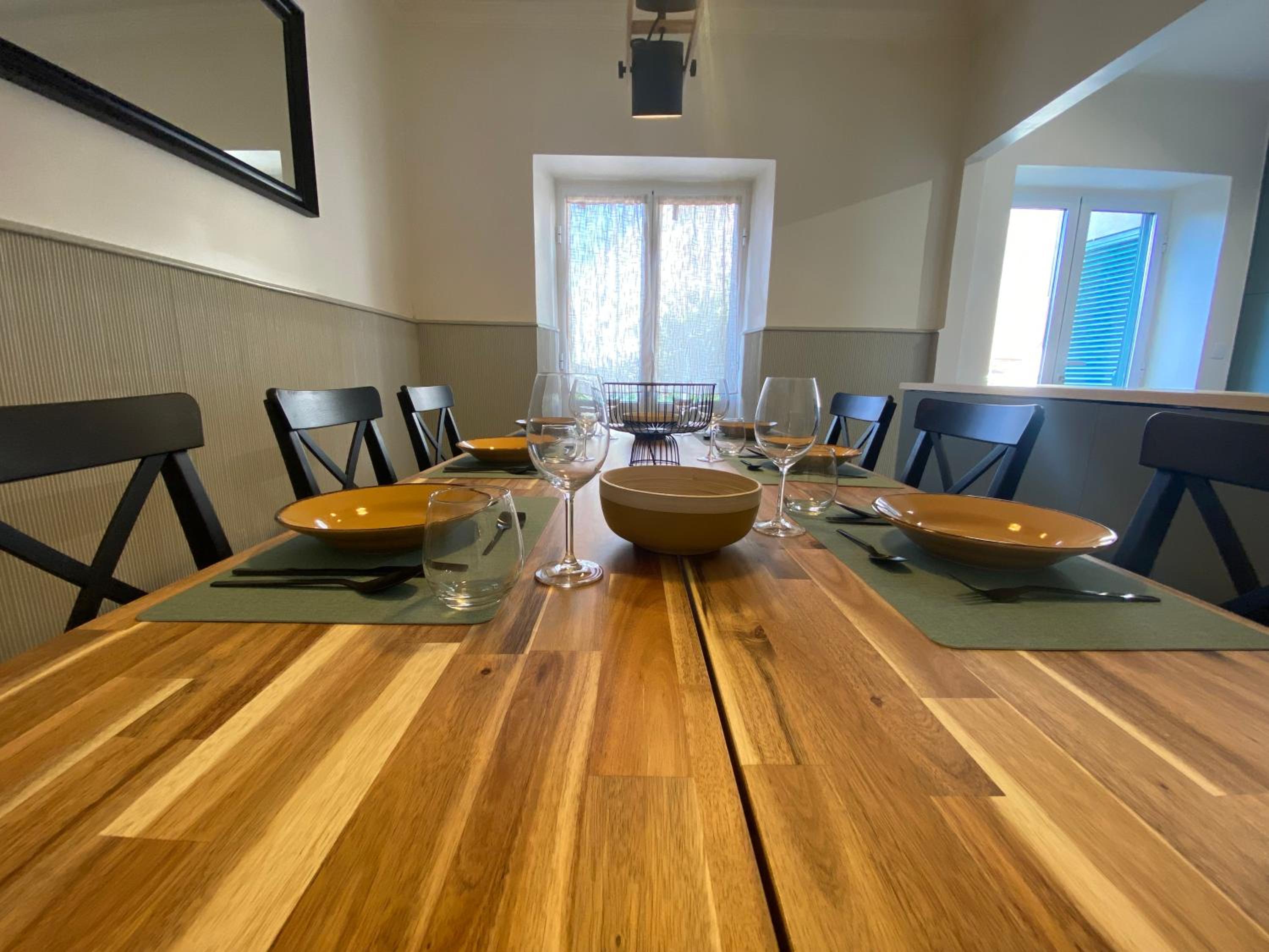 dining