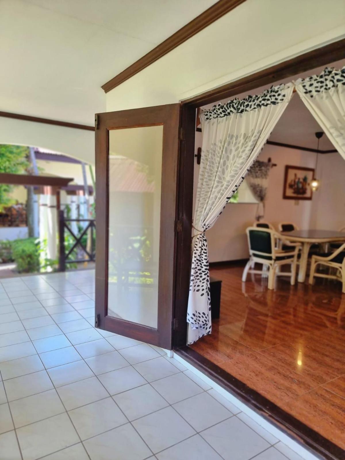 Nirvana Beach Resort