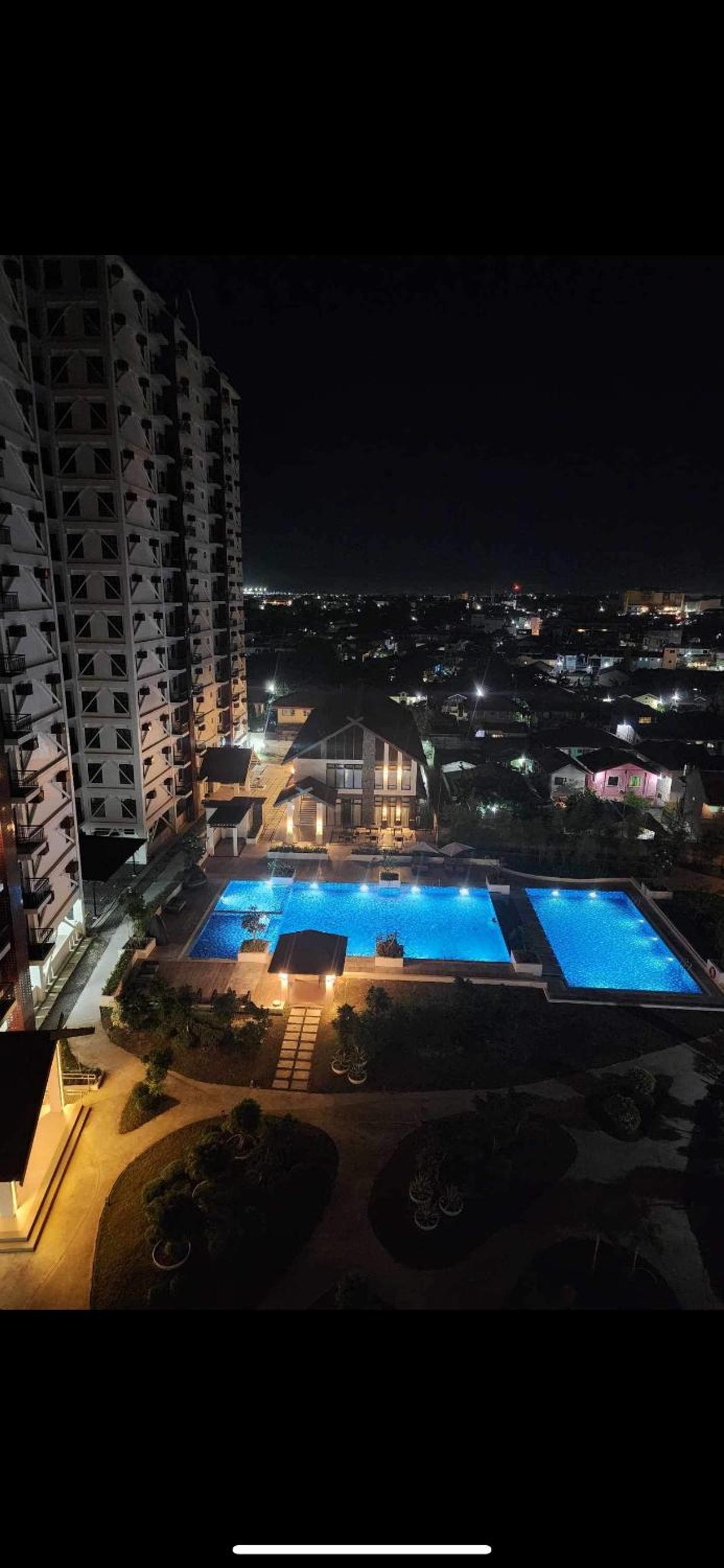 Royal Oceancrest Mactan - Relaxing Sunset View view 4