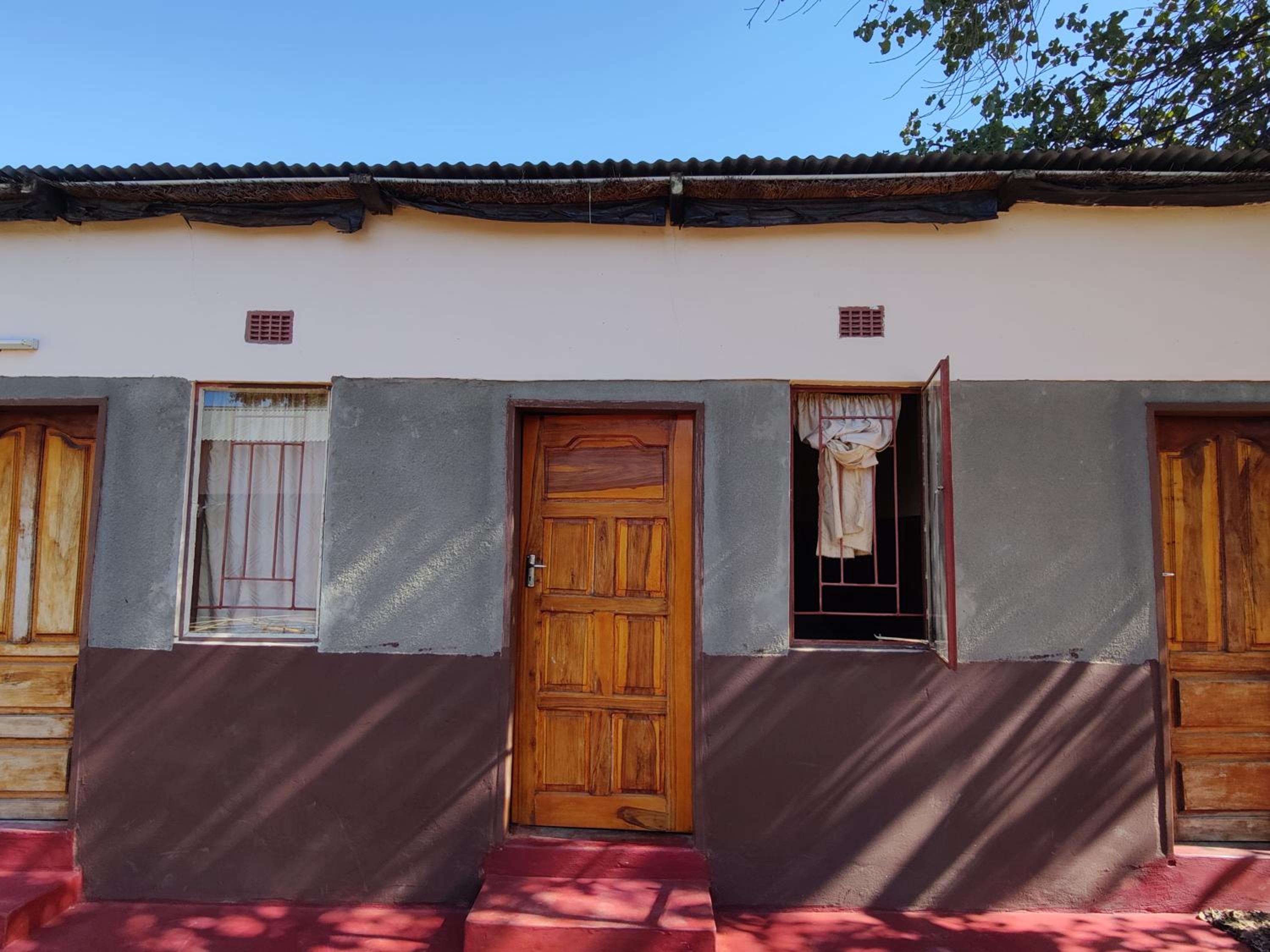 Simoonga guest house