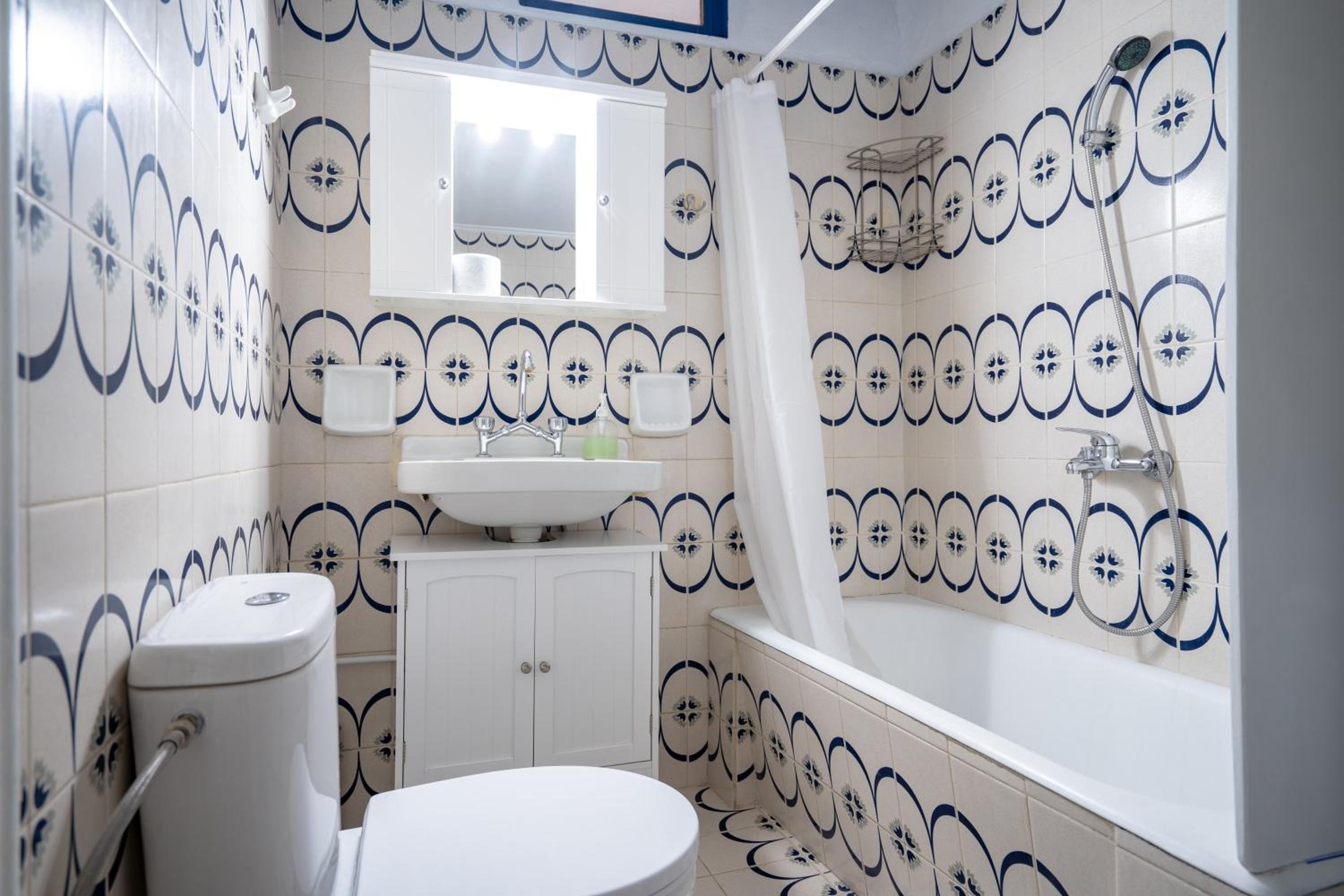 Keratsini 2 bedroom 4 pers apart by MPS photo 5