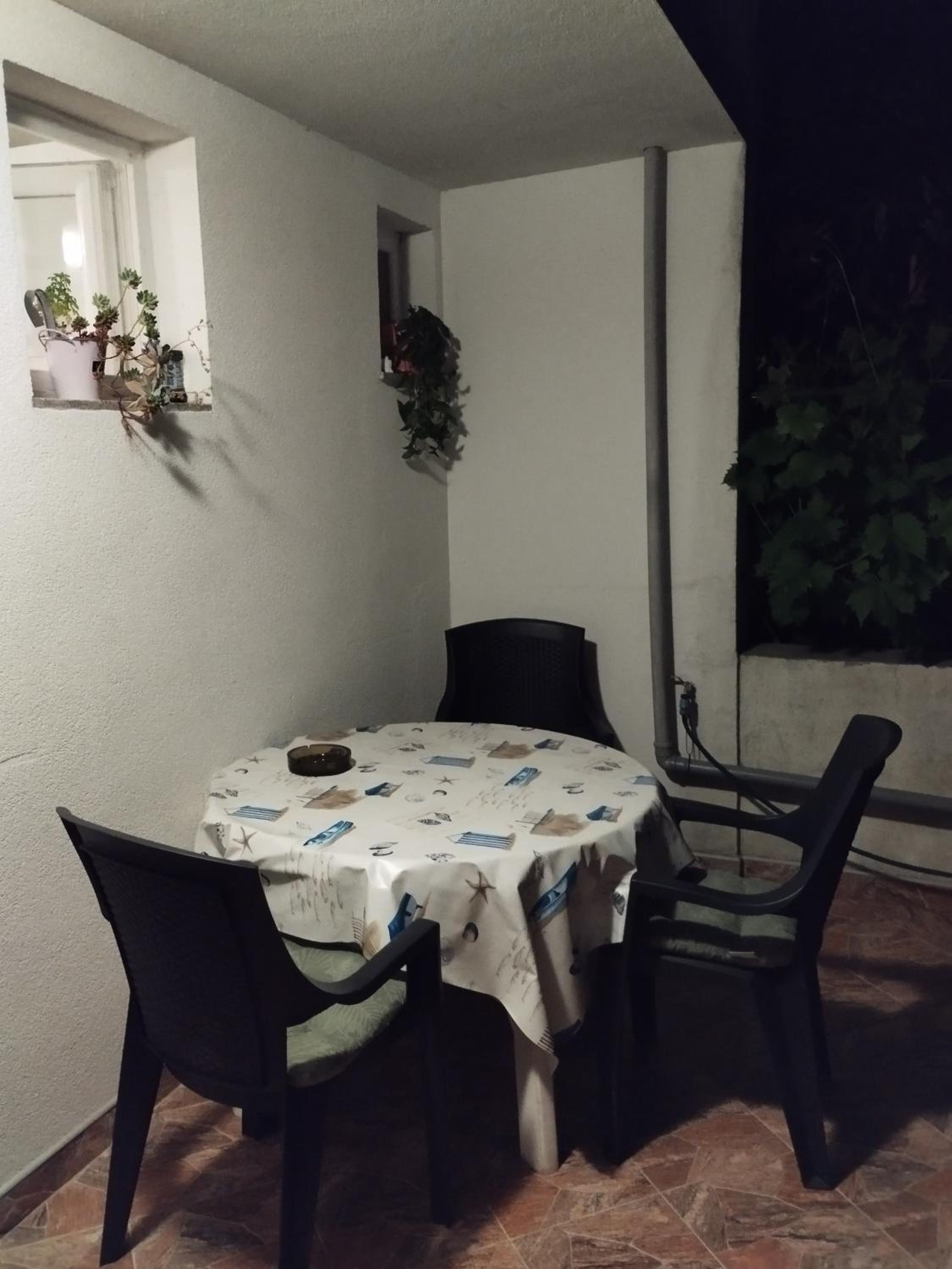 Photo 48
