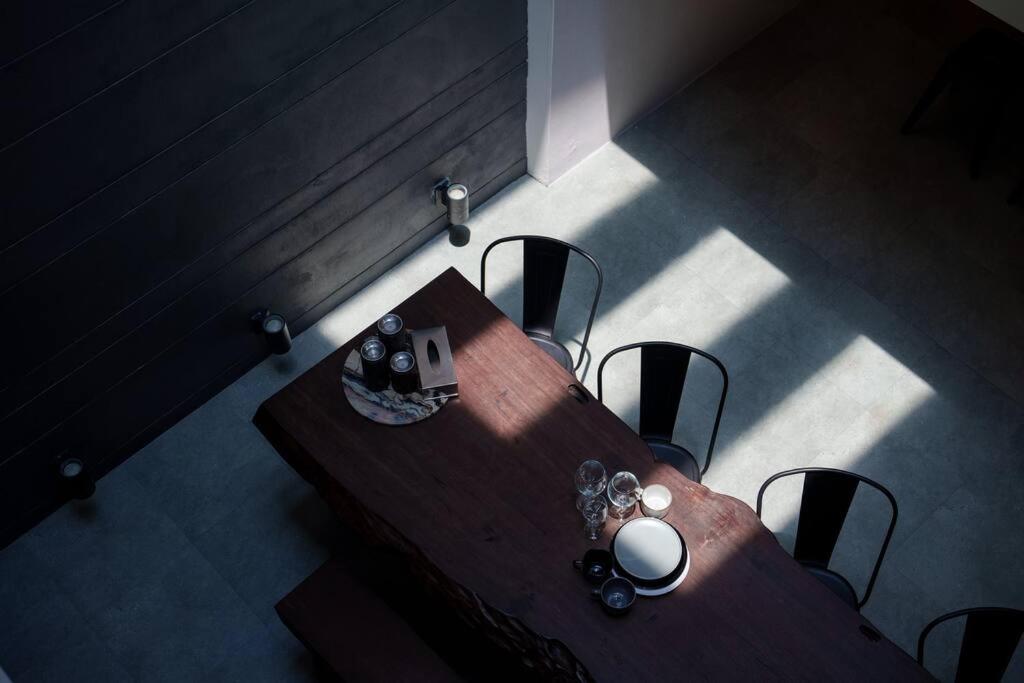 Georgetown Minimalist Elegance 4BR 8Pax