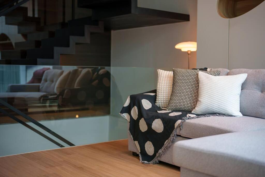 Georgetown Minimalist Elegance 4BR 8Pax